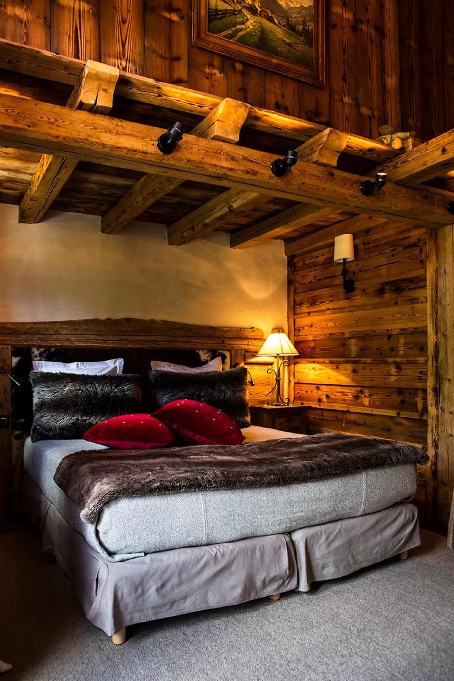 Bedroom, Bed in La Bouitte - Hôtel Relais & Châteaux