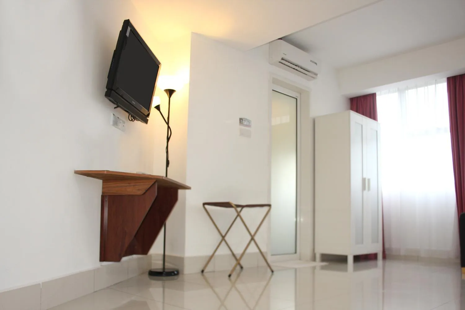 Communal lounge/ TV room in V Hotel Kuala Lumpur