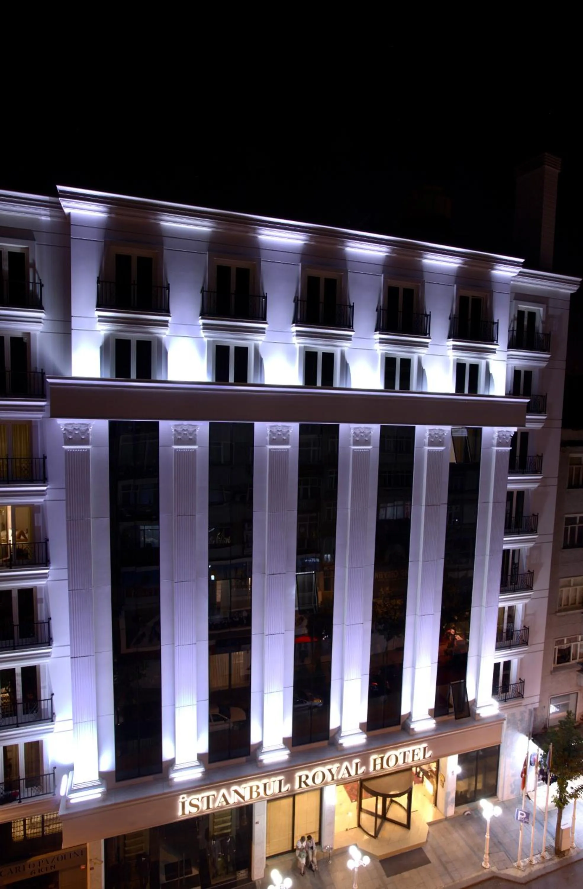 Property building in Istanbul Royal Hotel