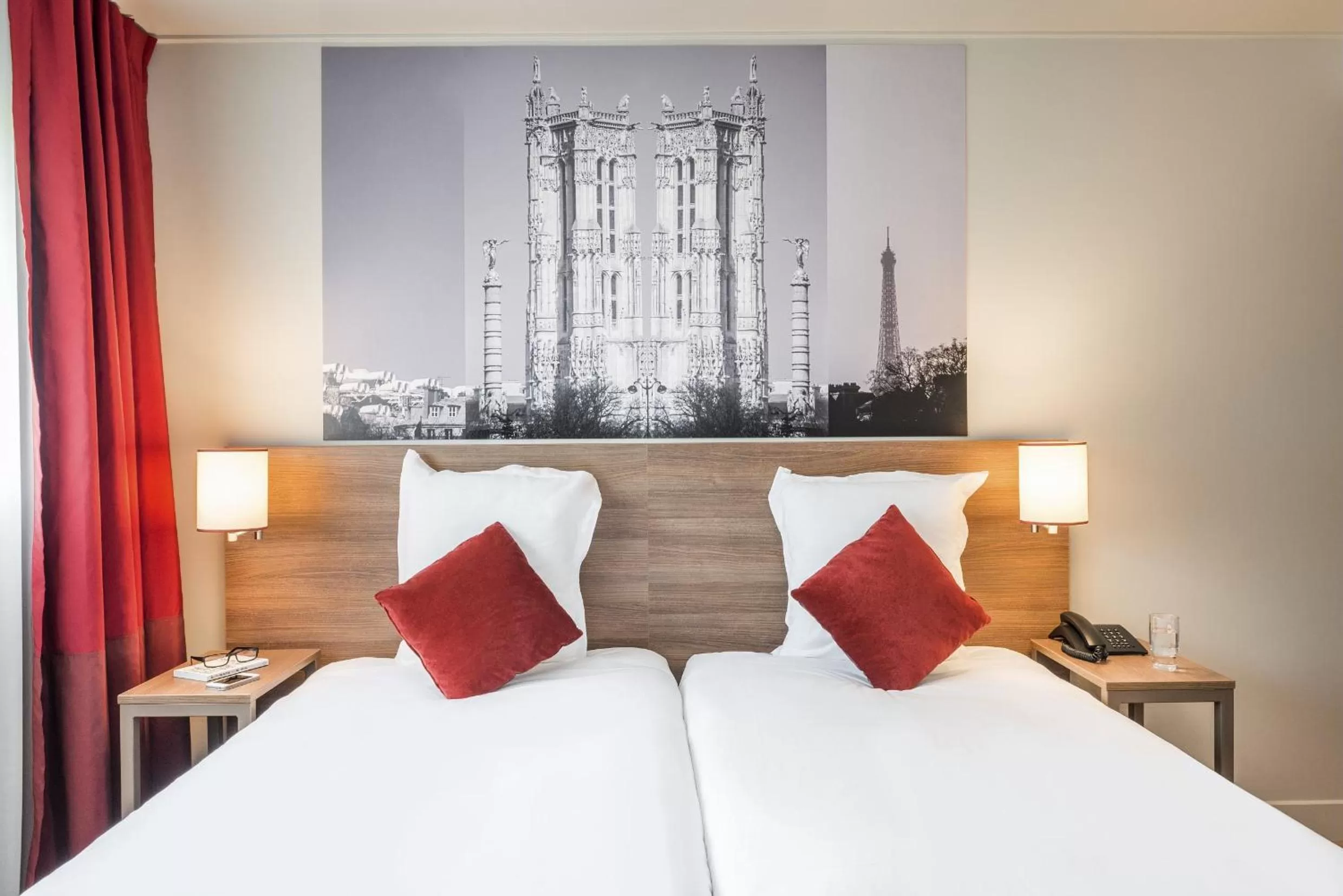 Bed in Aparthotel Adagio Paris Bercy Village