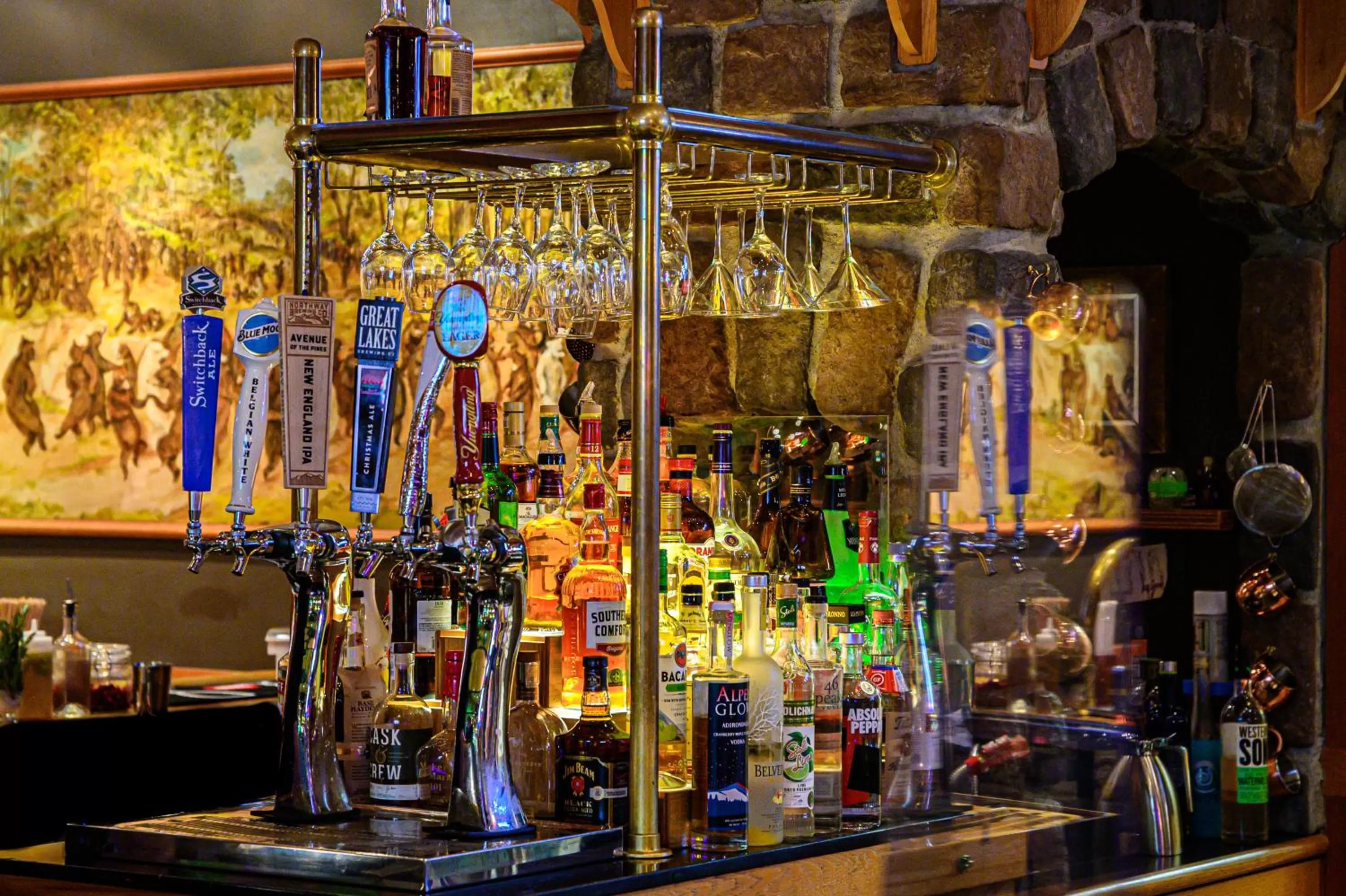 Lounge or bar in High Peaks Resort