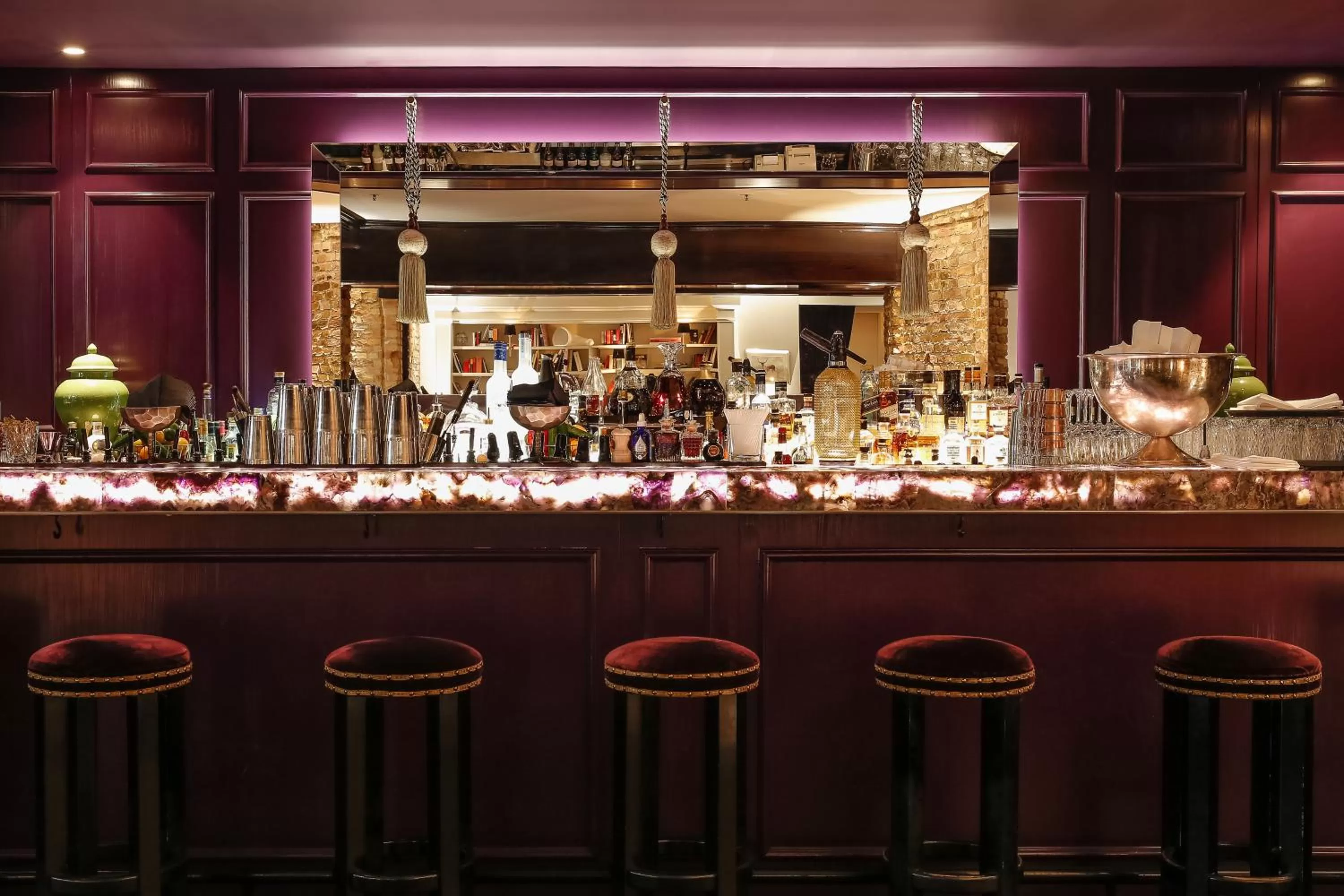 Restaurant/places to eat in Hotel Zoo Berlin