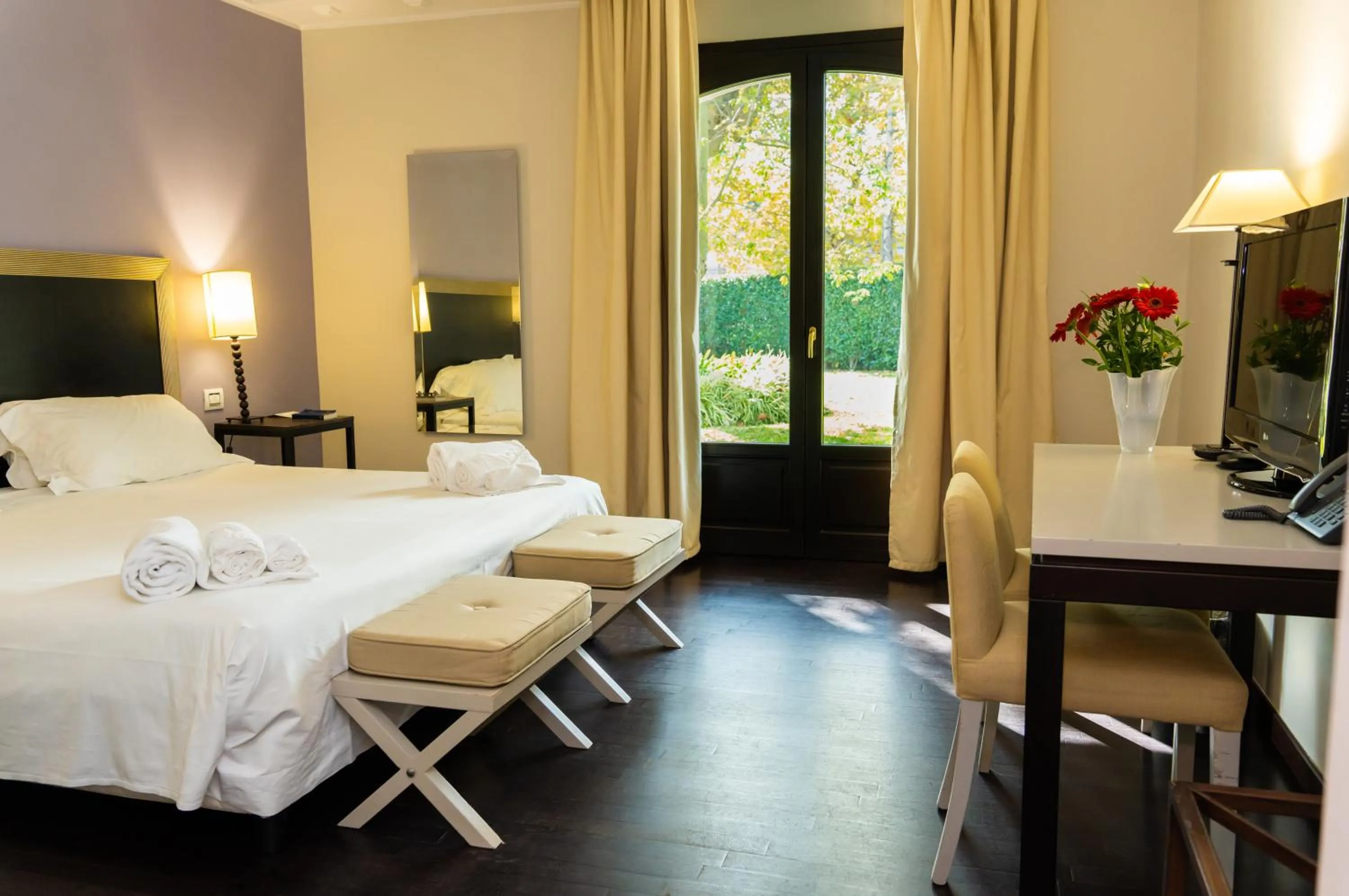 Bedroom, Bed in Grand Hotel Villa Itria Congress & Spa