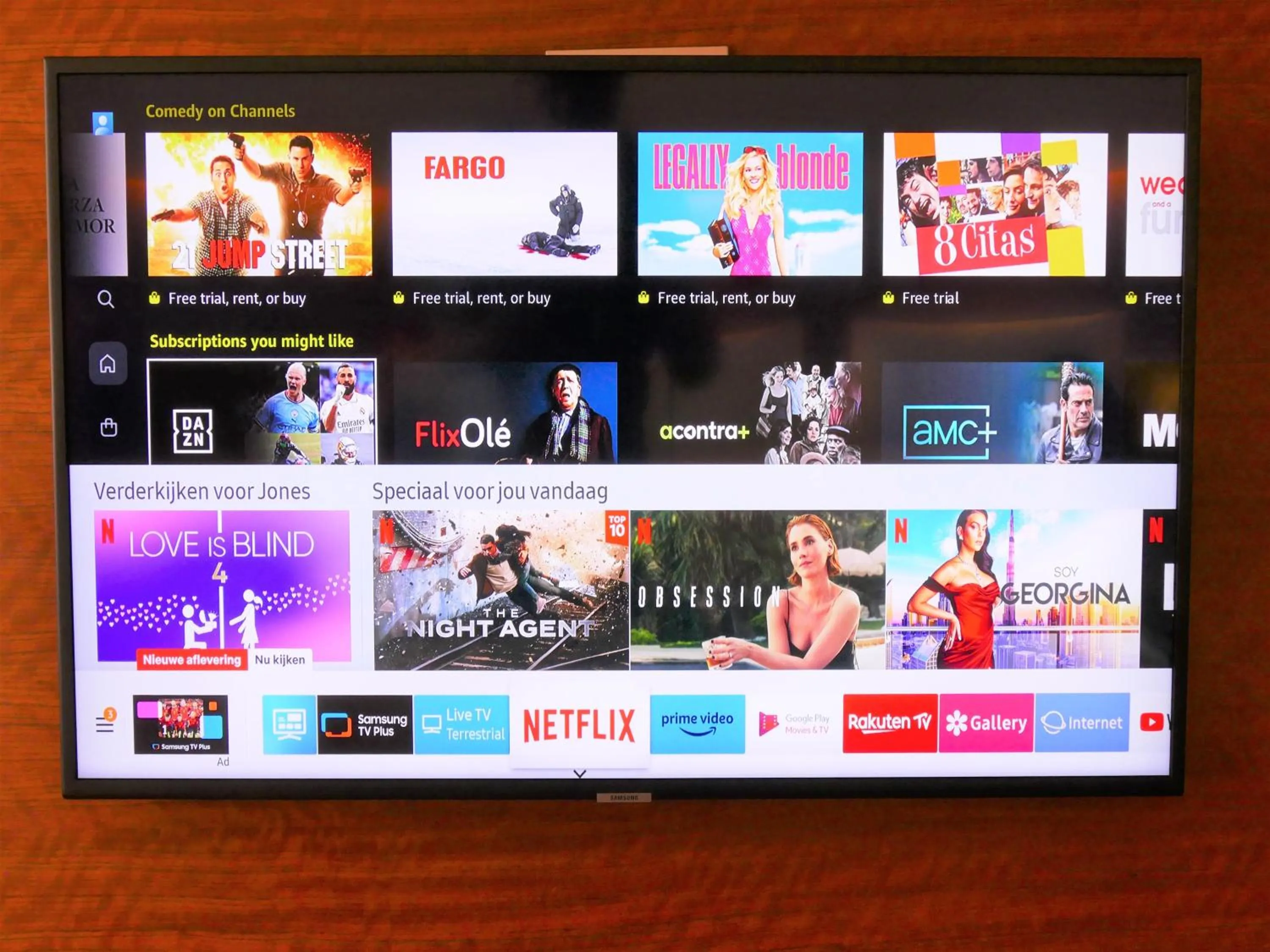 TV and multimedia in Hotel Turin Barcelona