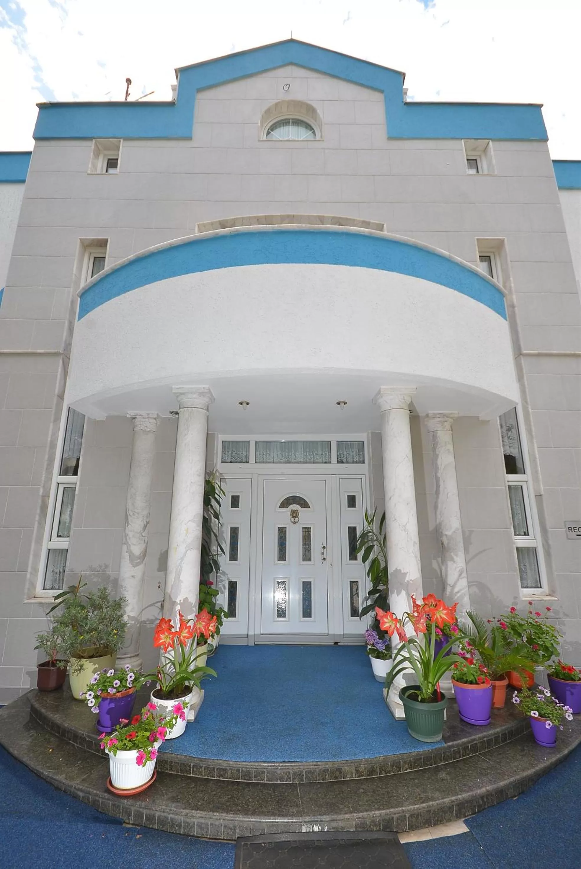 Facade/entrance in Hotel Vila Margot