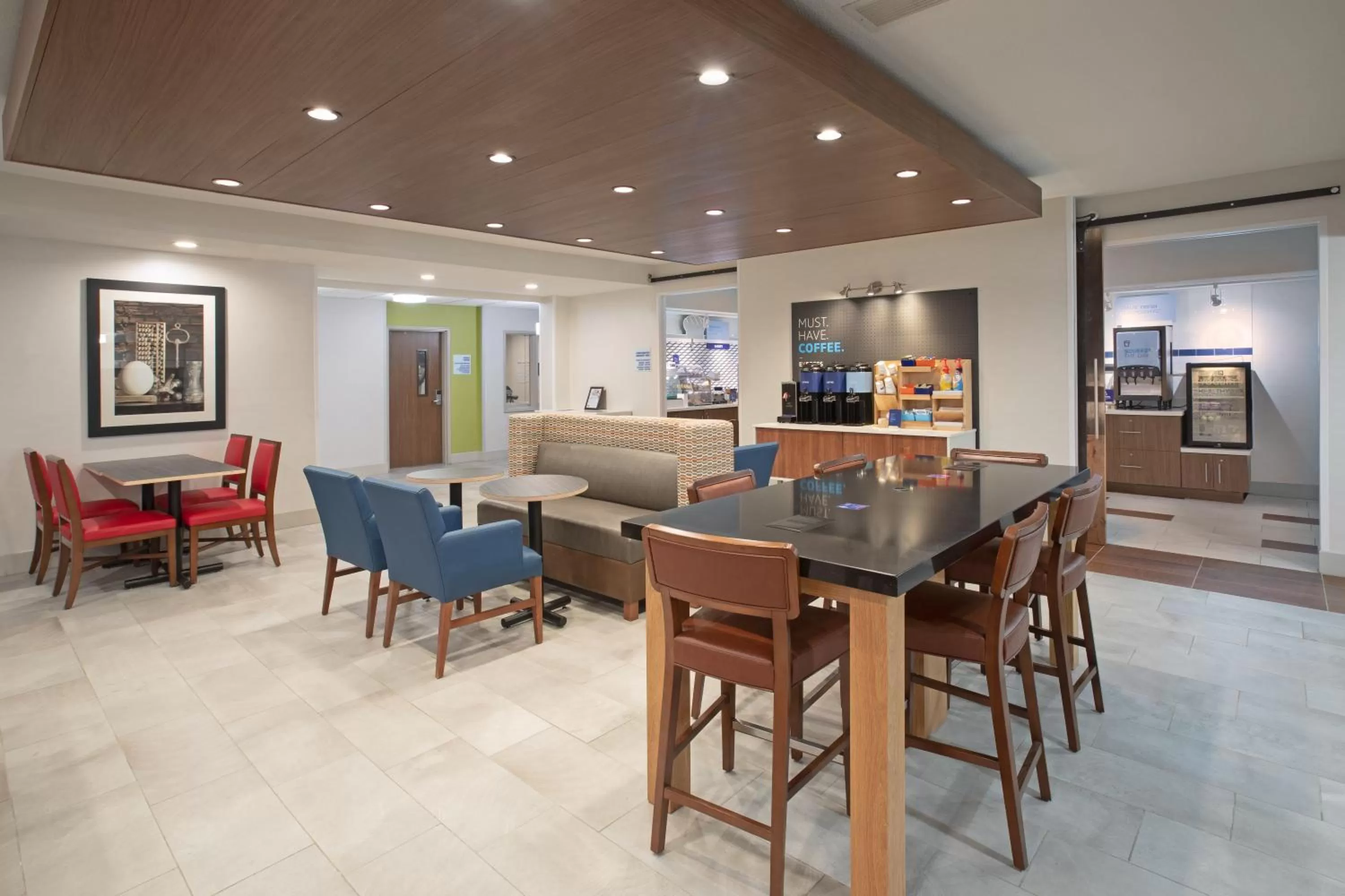 Seating area in Holiday Inn Express Hotel & Suites Longmont by IHG