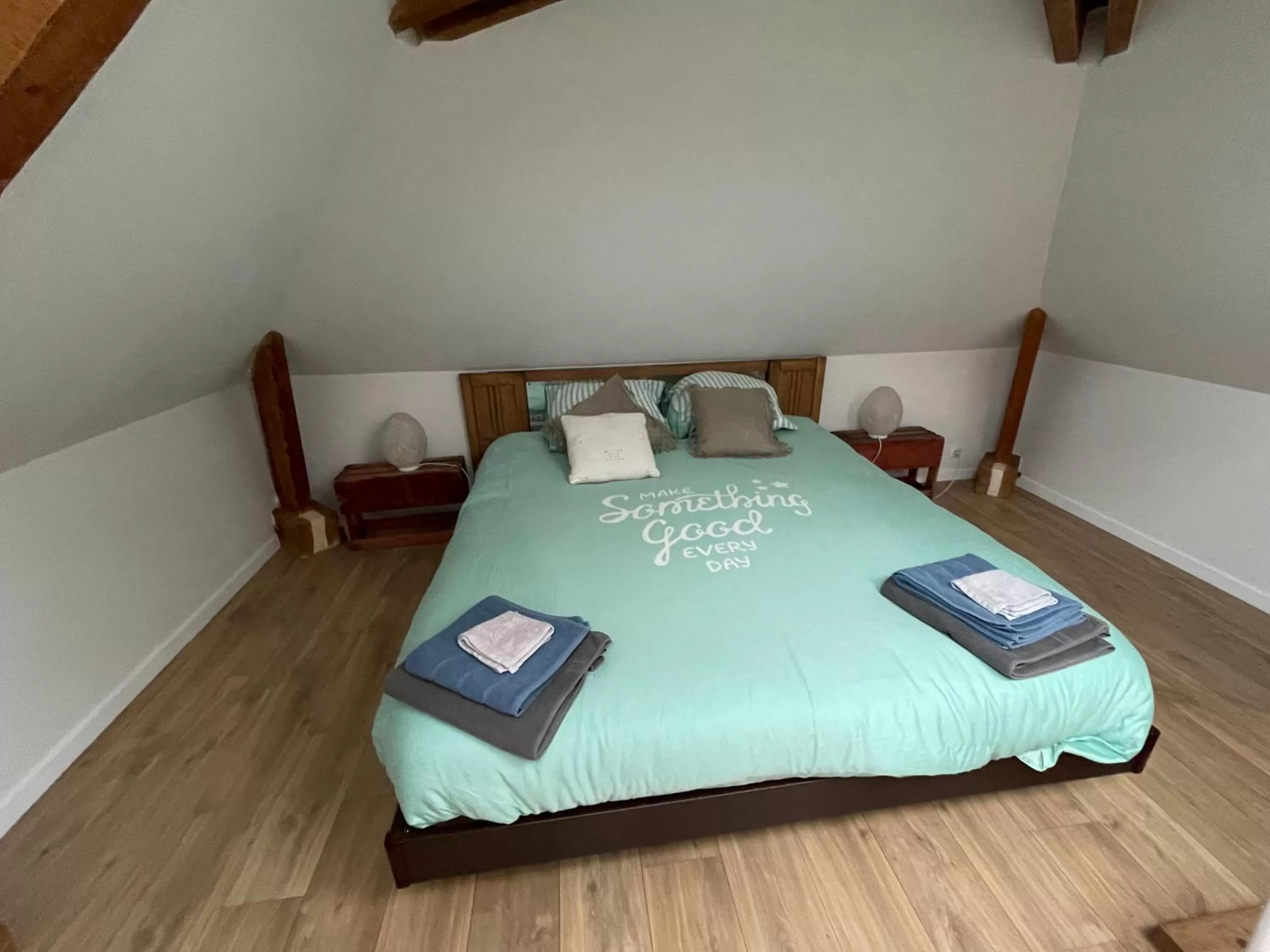 Bed in Chambre ambiance campagne chic