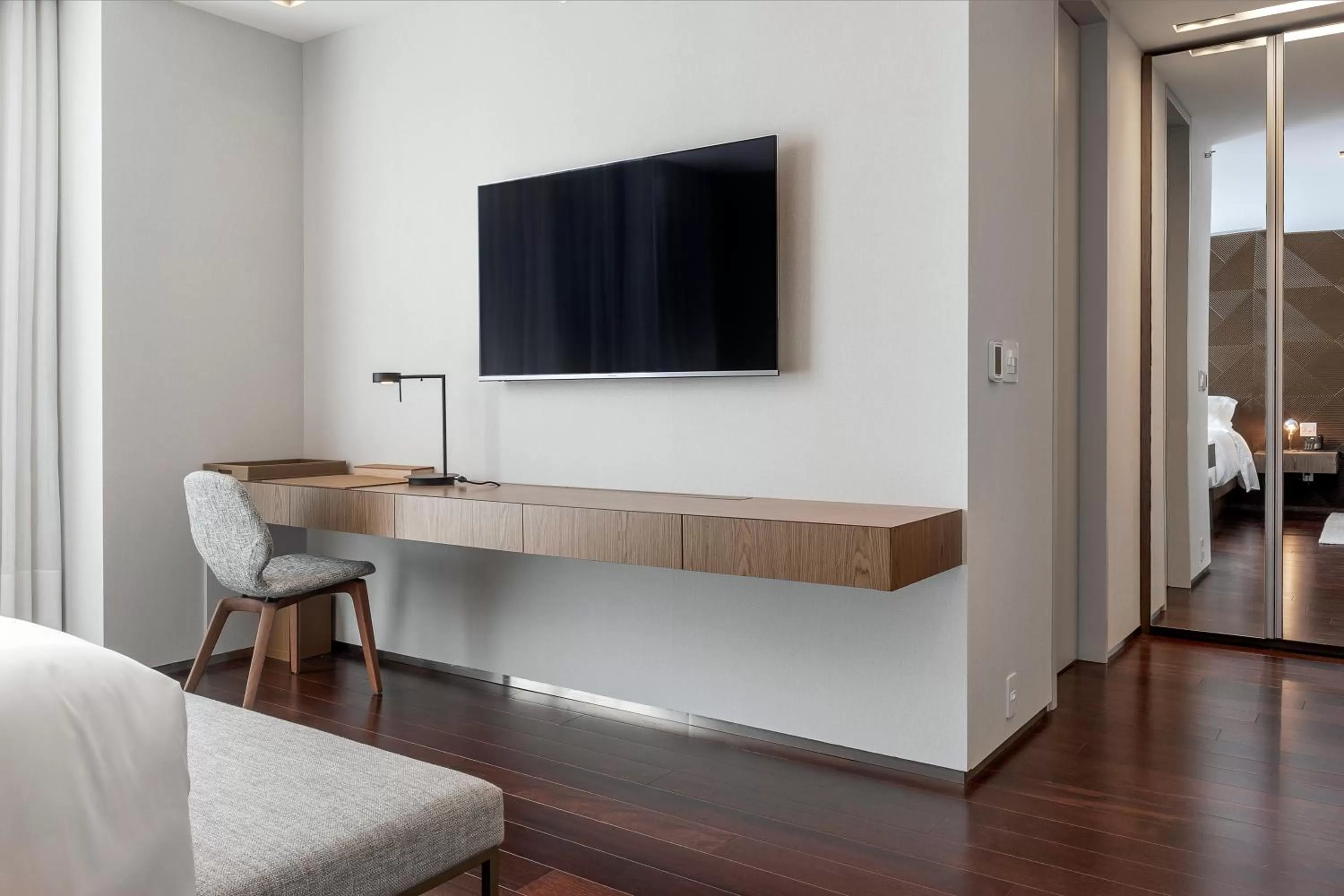 Photo of the whole room, Bed in LK Design Hotel Florianópolis