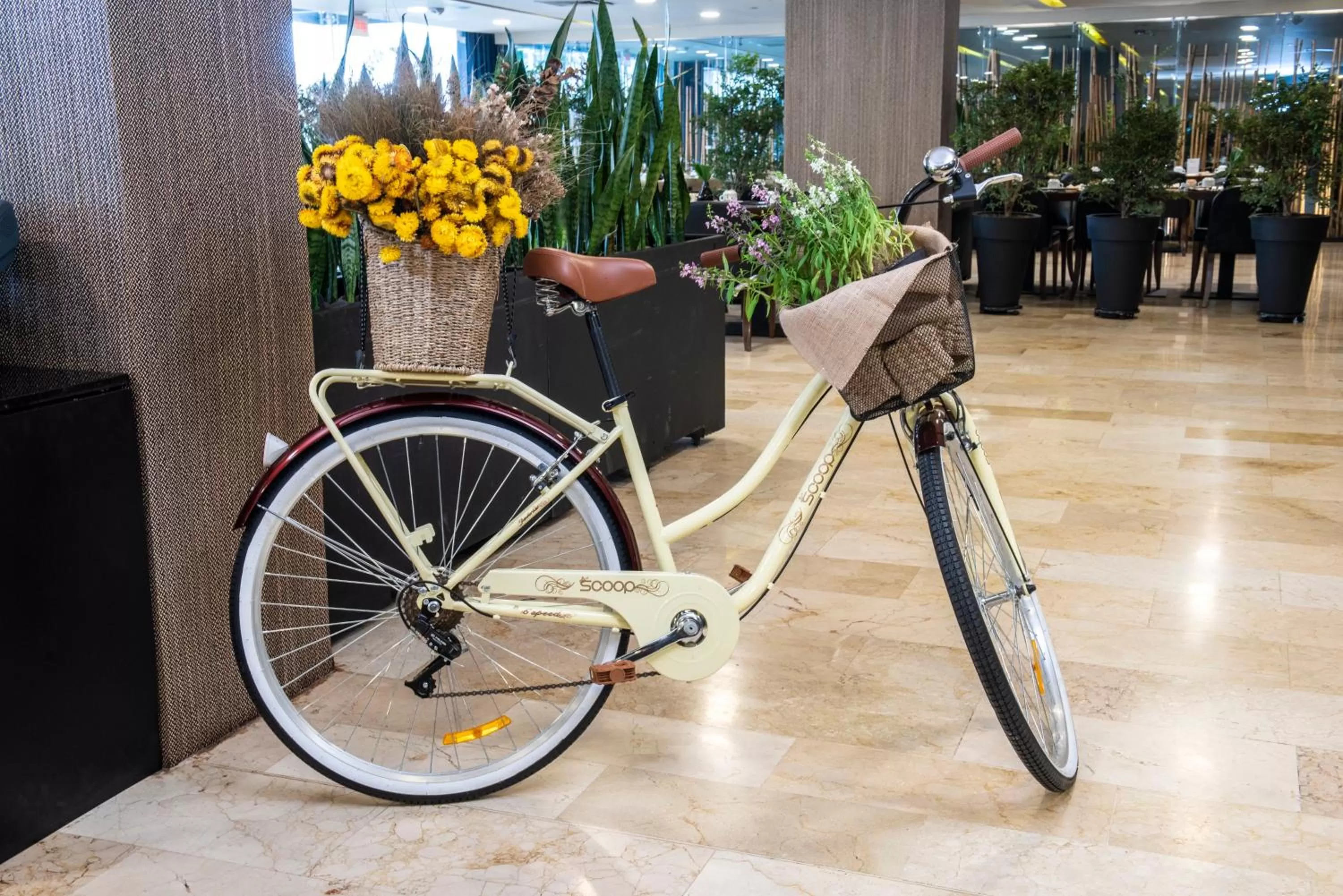 Restaurant/places to eat in InterContinental Medellin - Movich by IHG