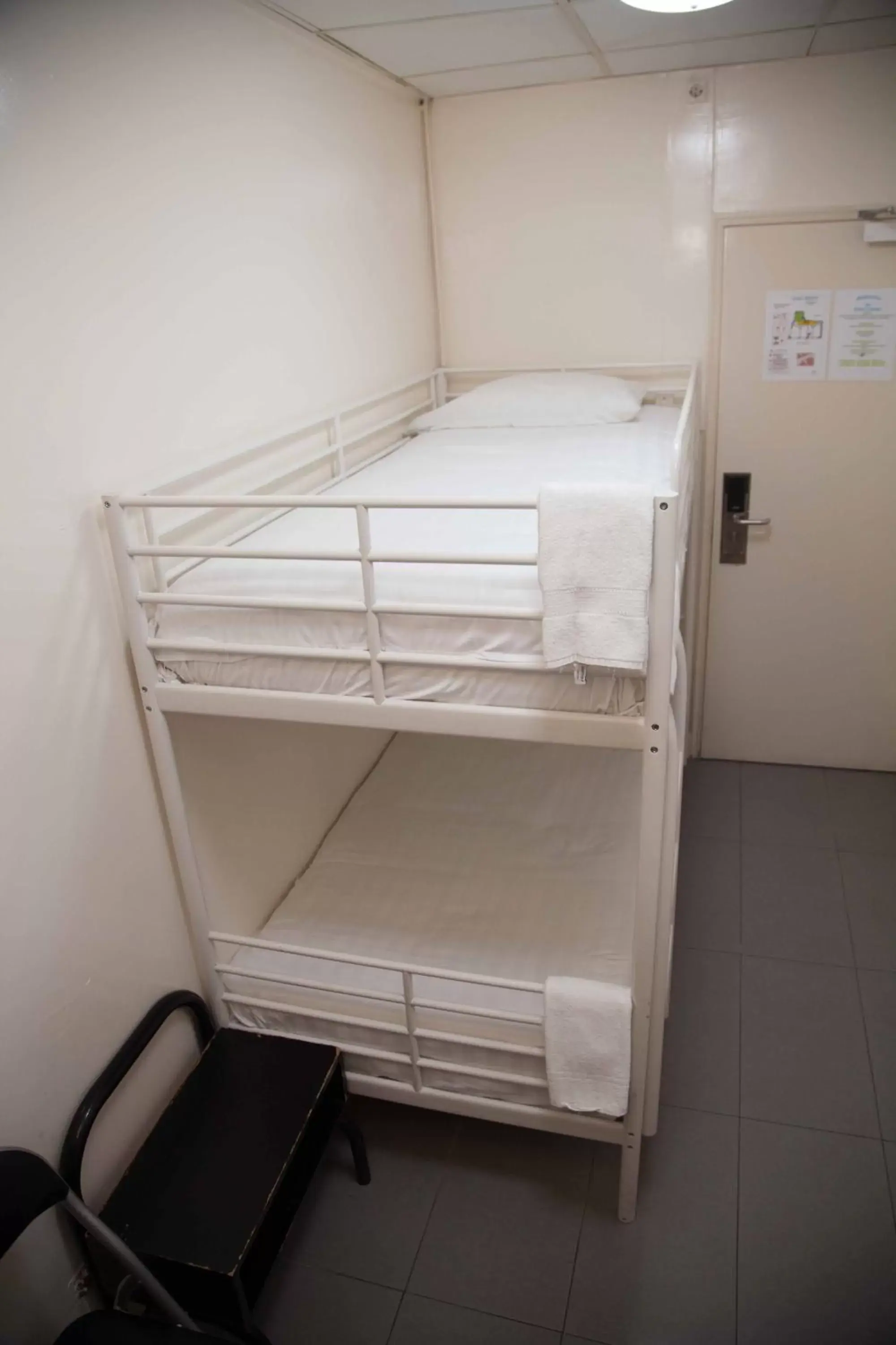 Twin Room with Shared Bathroom in Hotel Jimmy Twin Room with Shared Bathroom in Hotel Jimmy