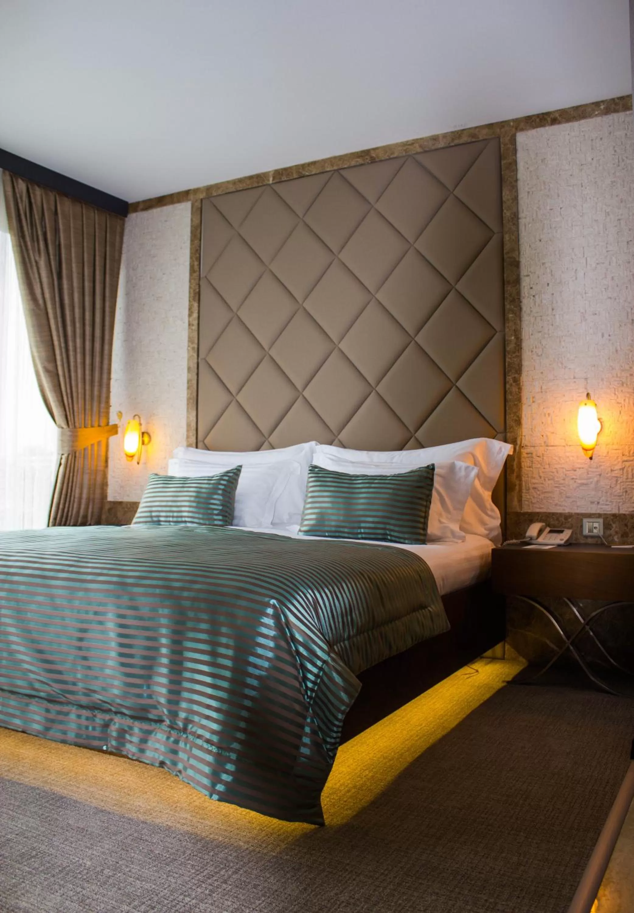 Bedroom, Bed in Grand Hotel Gulsoy Old City