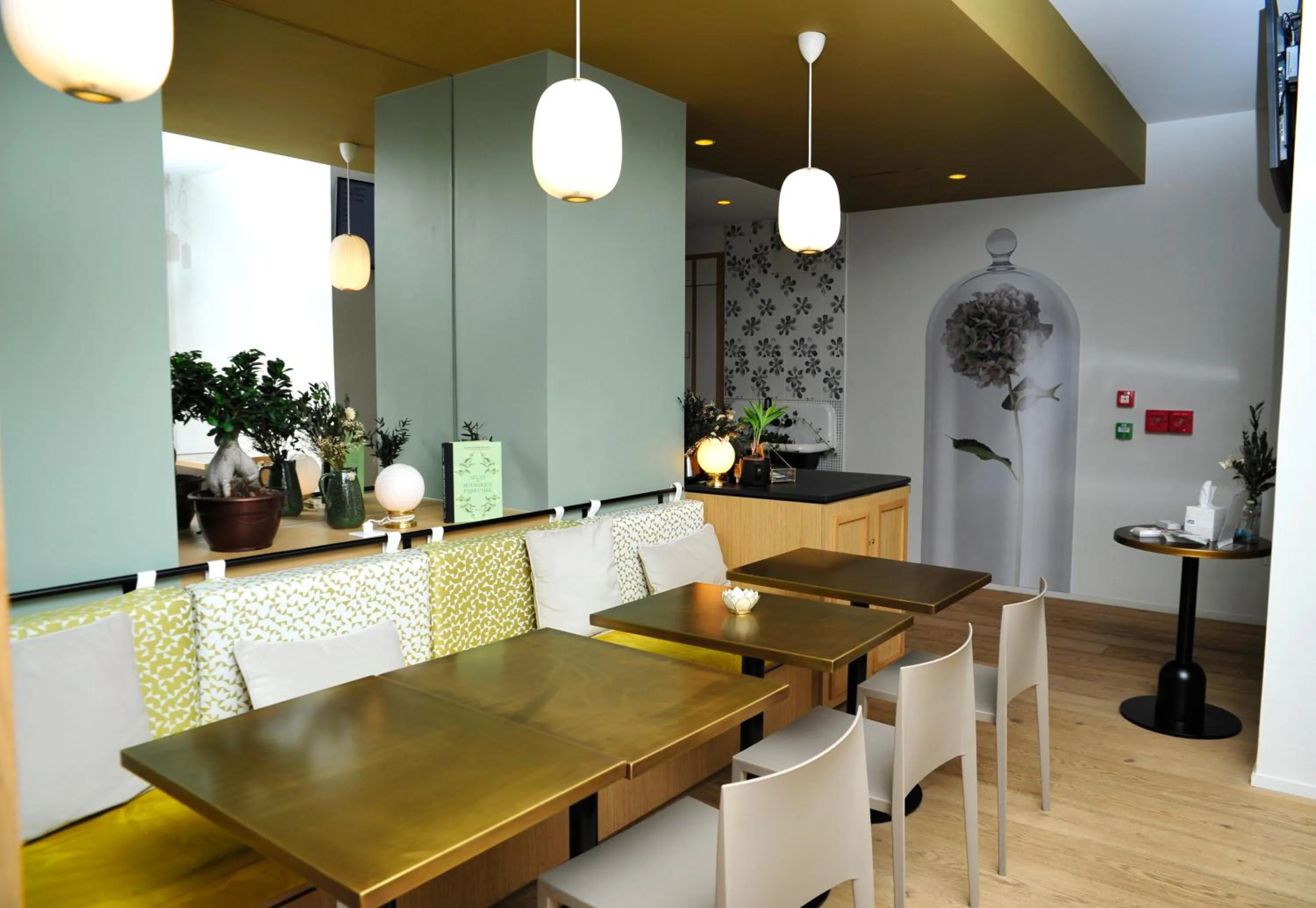 Dining area in ibis Styles Paris Gare De Lyon TGV