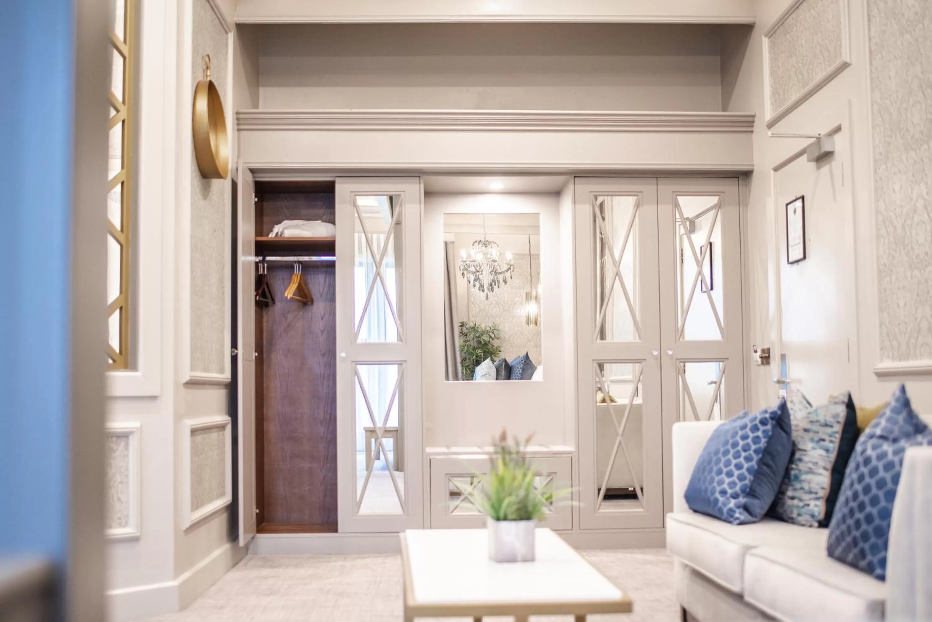 Living room in Errigal Country House Hotel