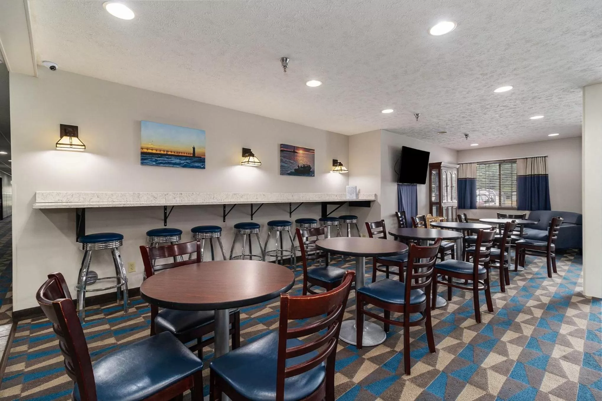 Lobby or reception in Microtel Inn and Suites Manistee