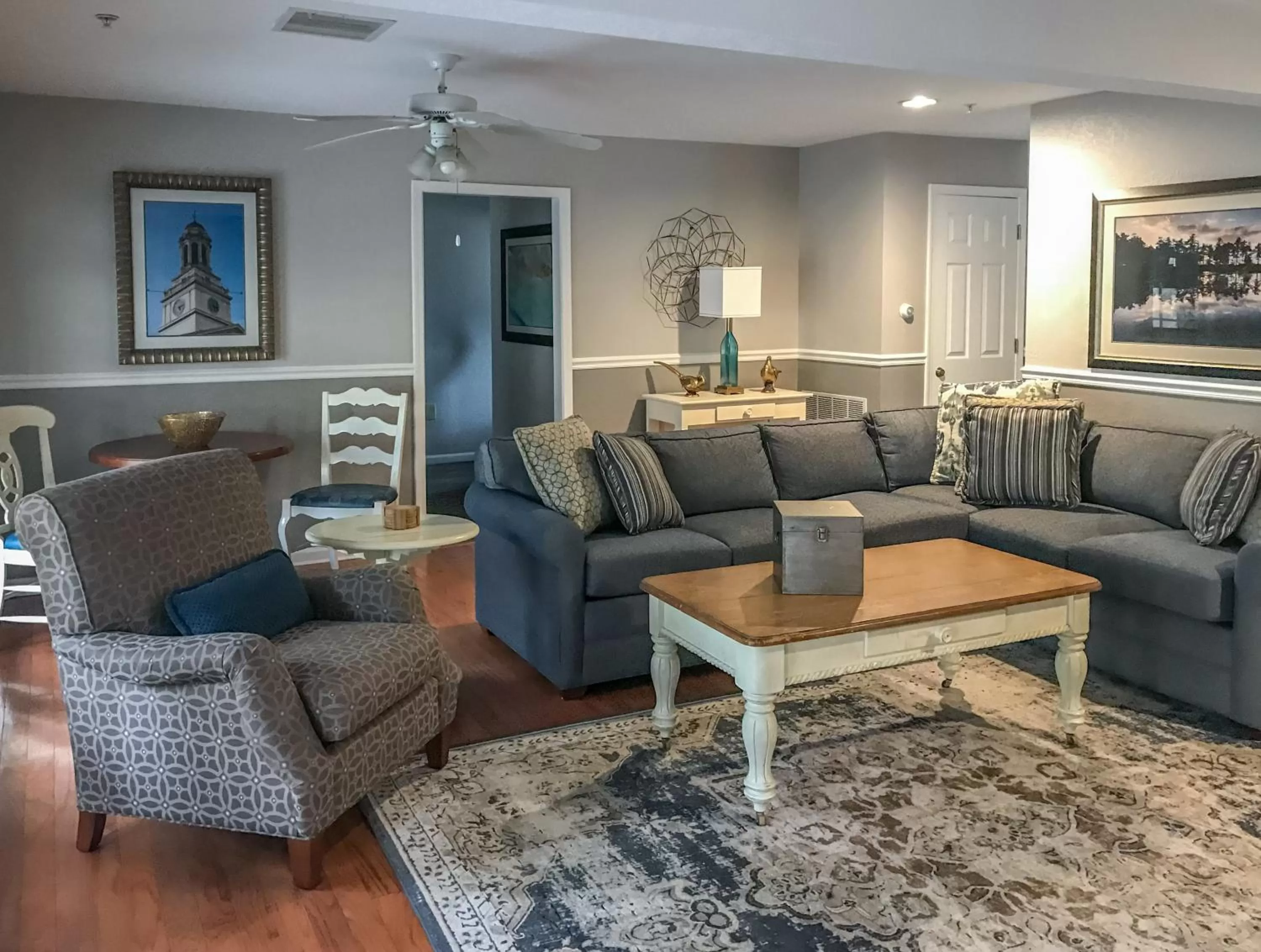 Photo of the whole room in Holiday Inn Club Vacations Oak n Spruce Resort in the Berkshires