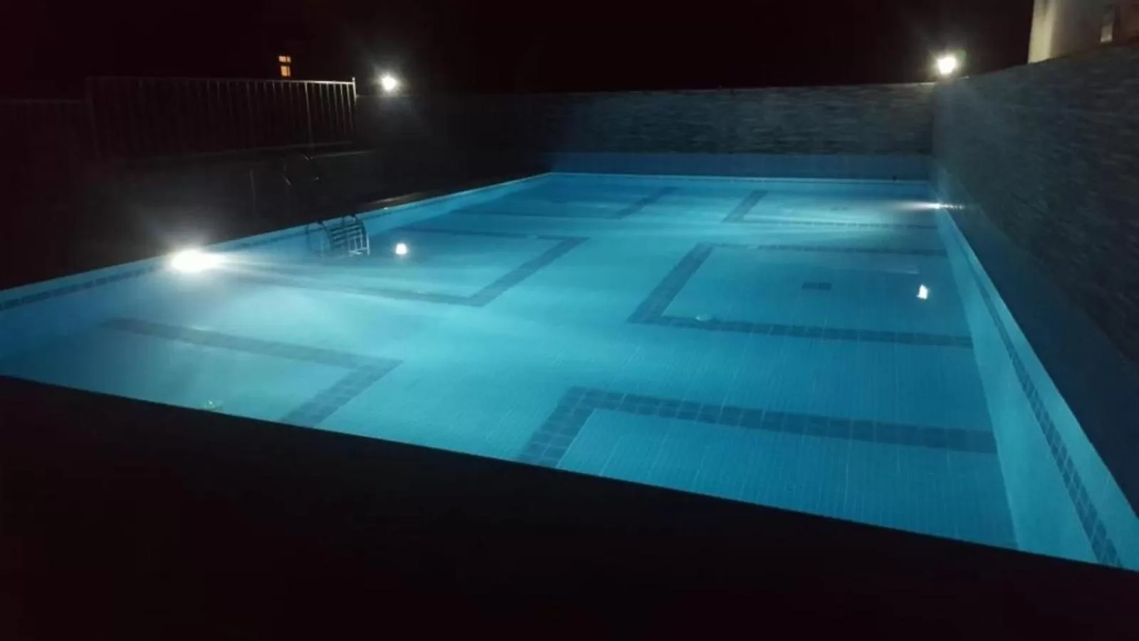 Swimming Pool in GÜNEŞ APART OTEL