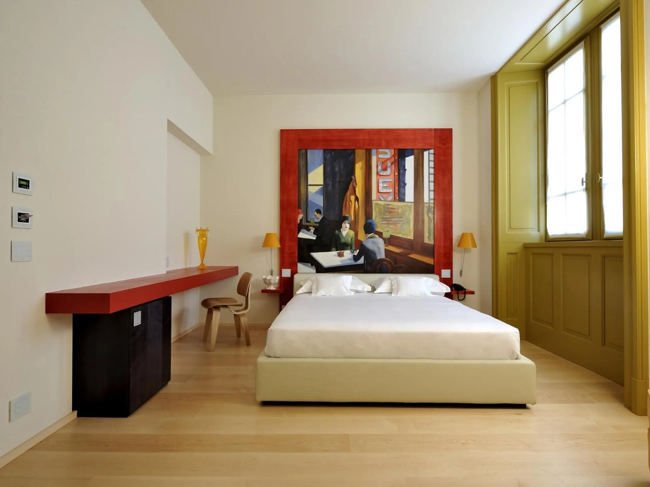 Bedroom, Bed in Petronilla - Hotel In Bergamo