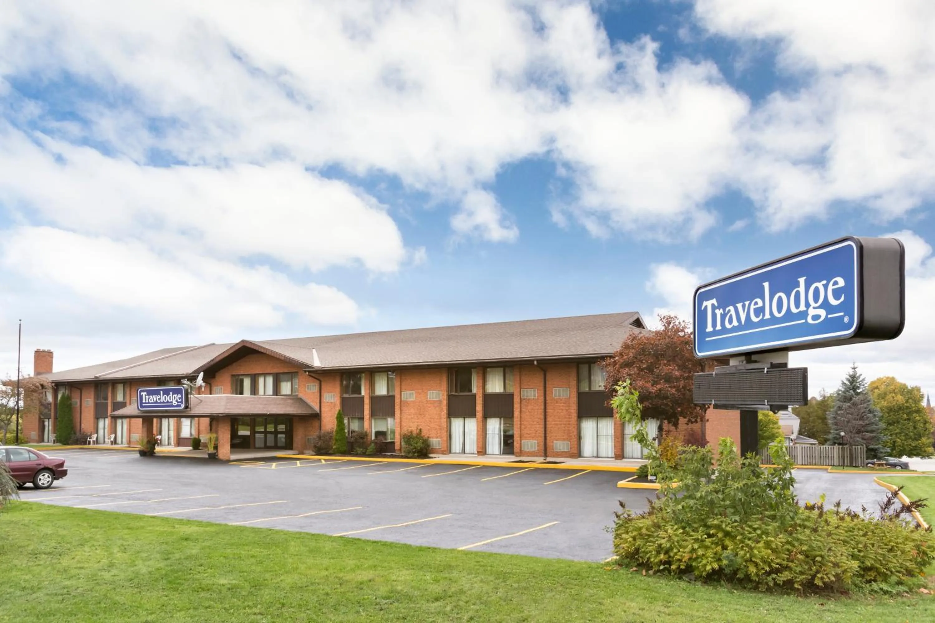 Street view in Travelodge by Wyndham Owen Sound ON