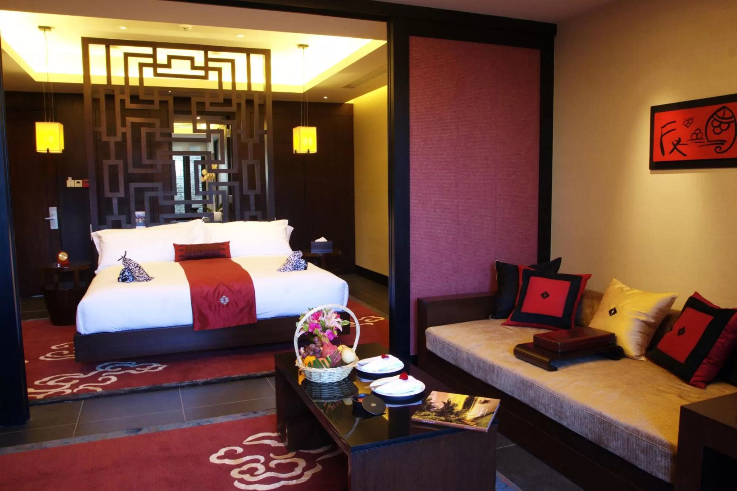 Seating area in Banyan Tree Lijiang