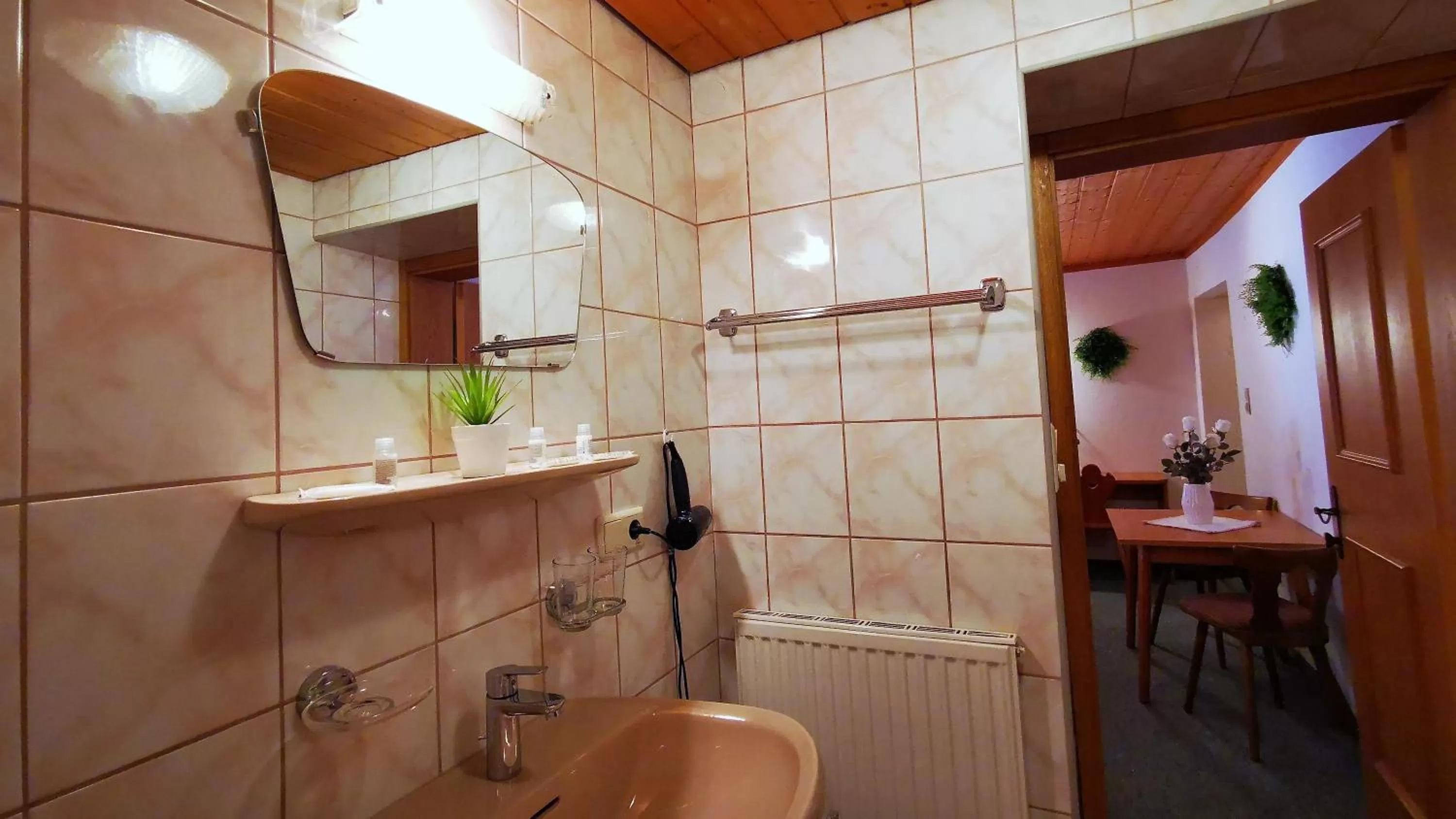 Bathroom in Gasthof Geronimo