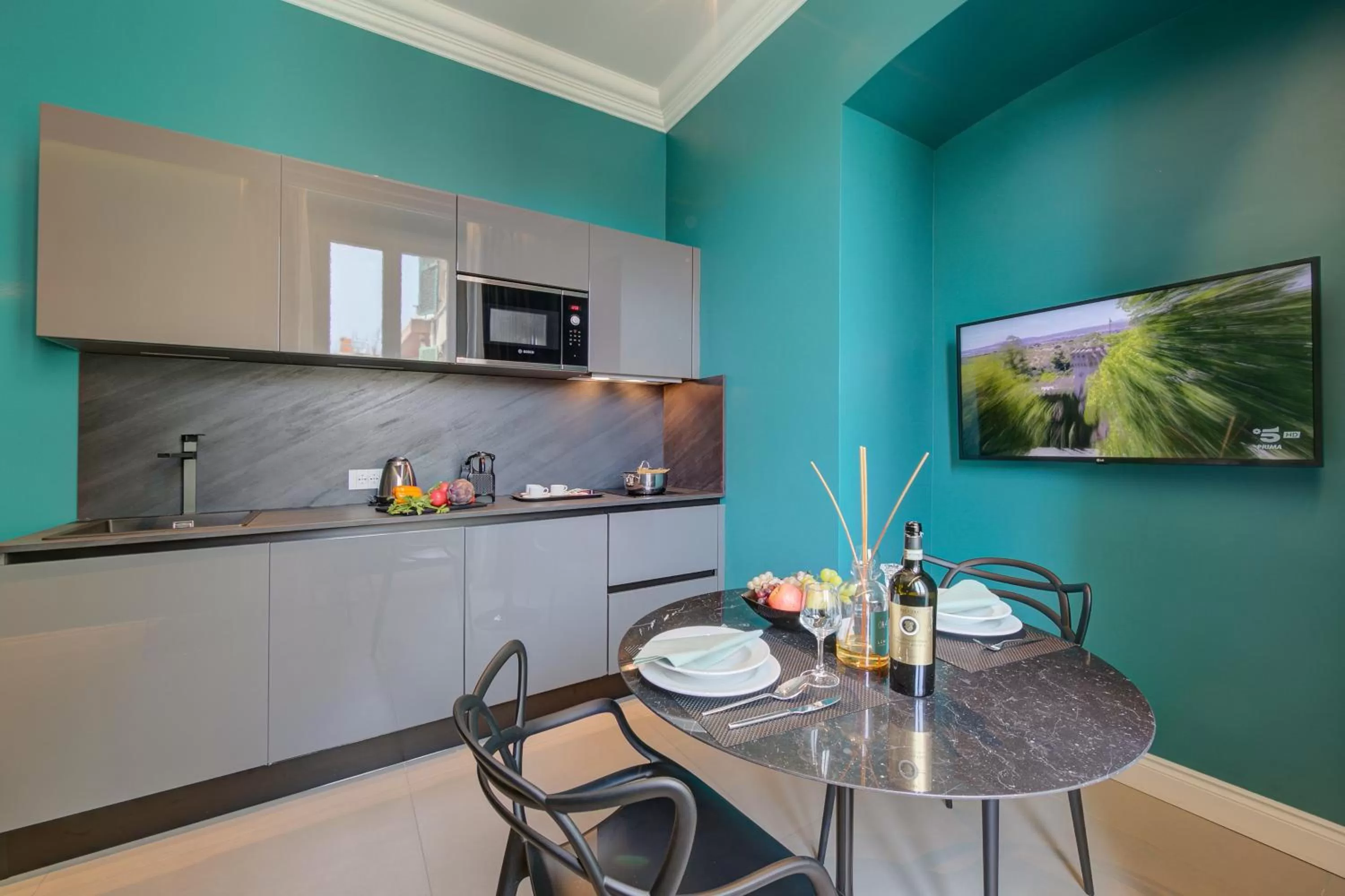 Kitchen or kitchenette, Kitchen/Kitchenette in Boutique Central Apartments- Happy Rentals