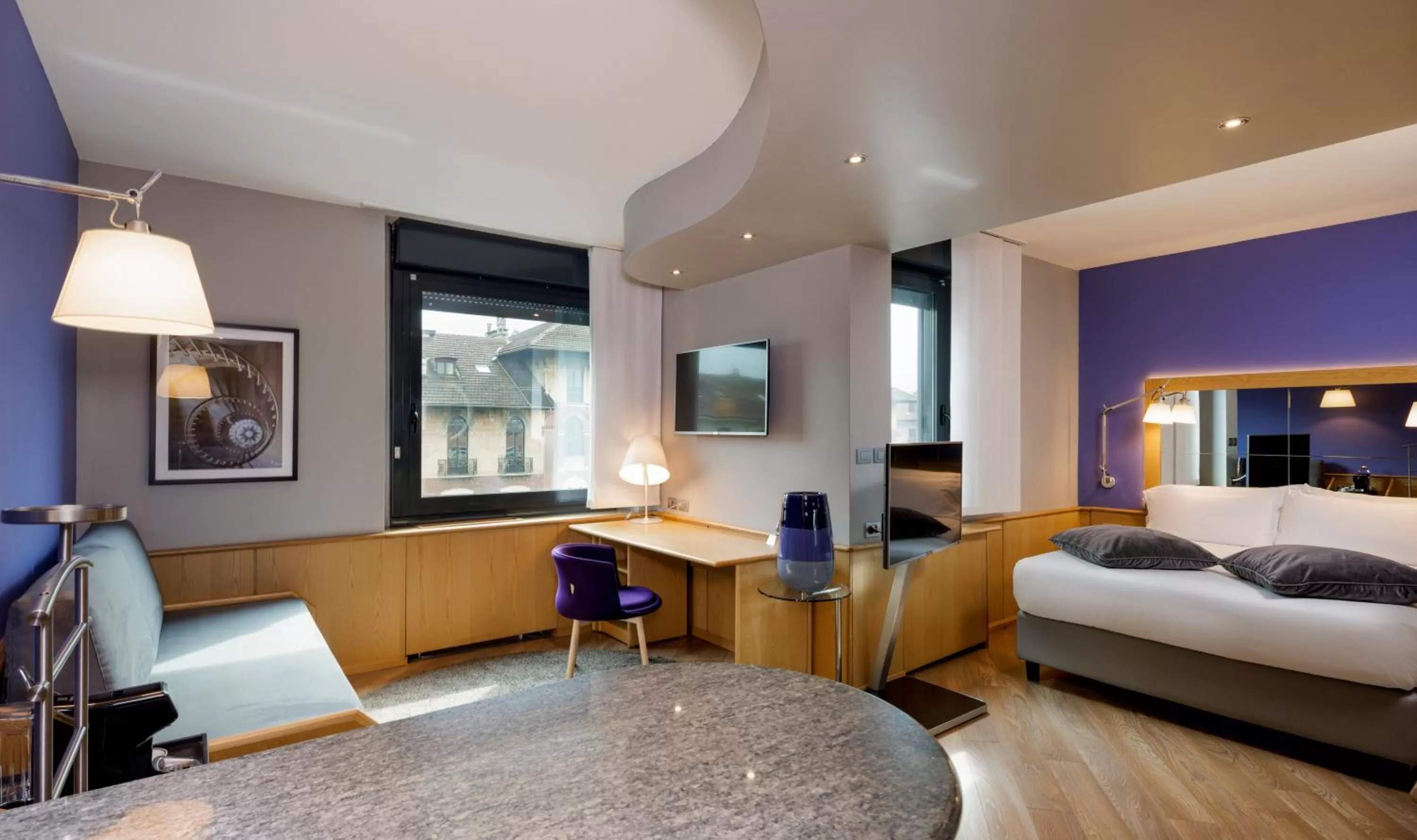 TV and multimedia, Bed in Best Western Plus Executive Hotel and Suites