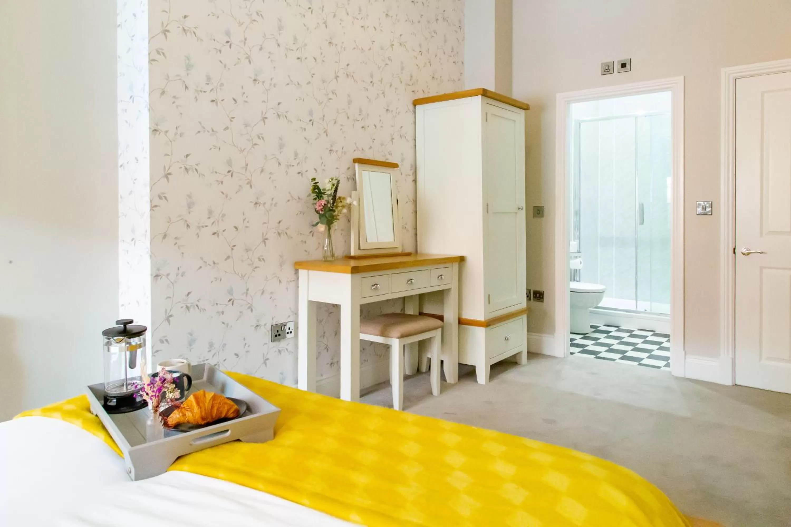 Bed in Goodramgate Apartments