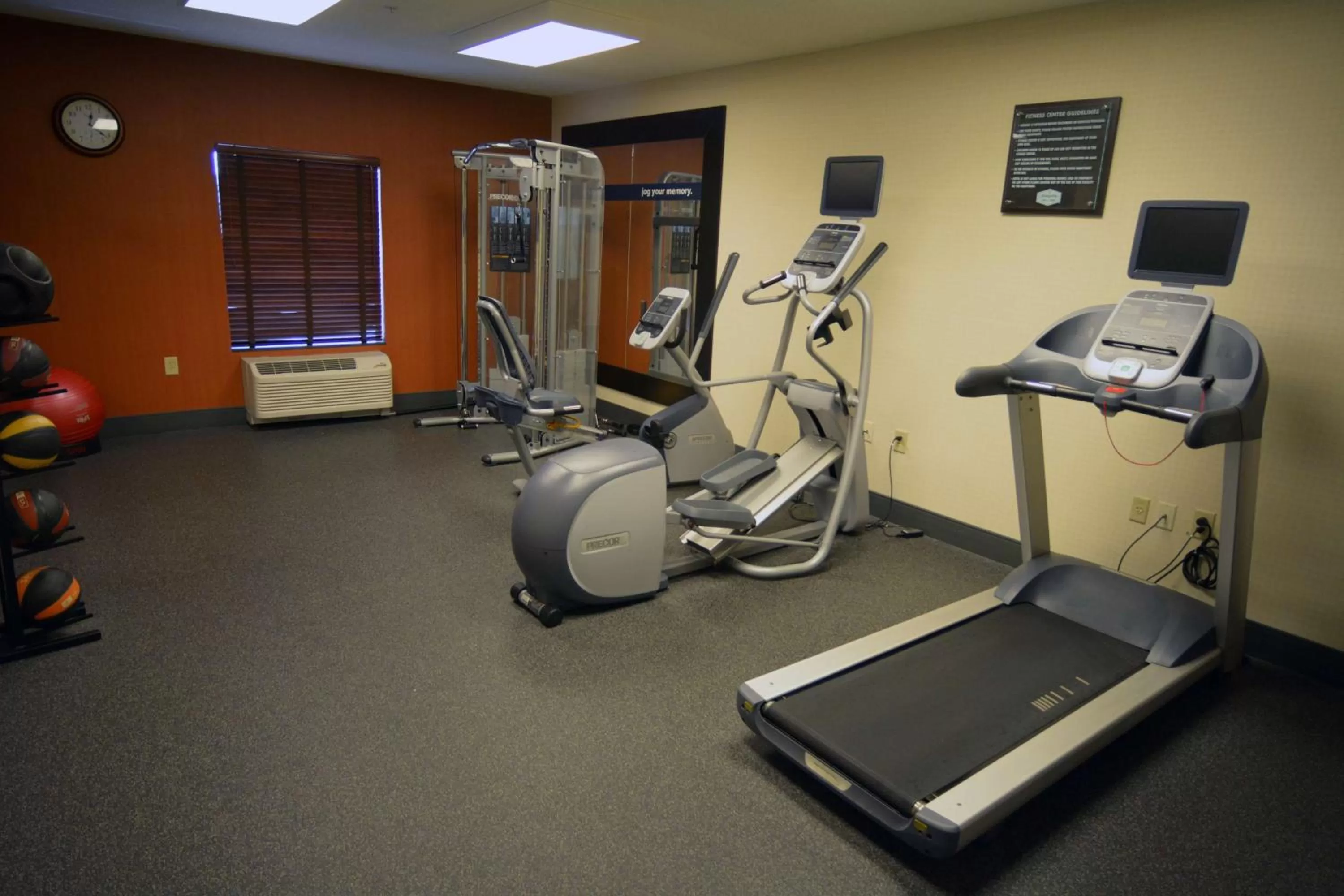 Fitness centre/facilities in Hampton Inn Warsaw