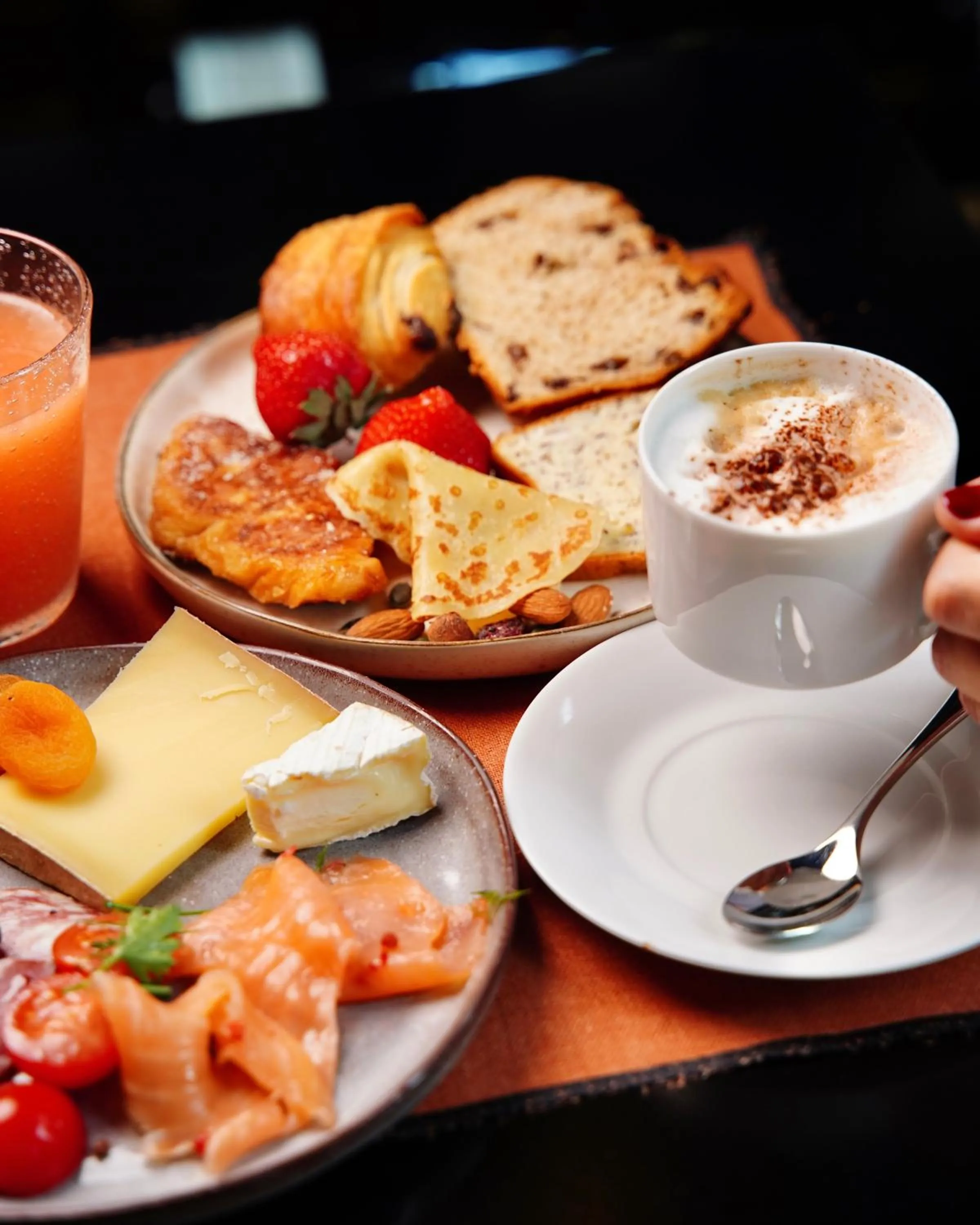 Buffet breakfast in Hotel de Nell