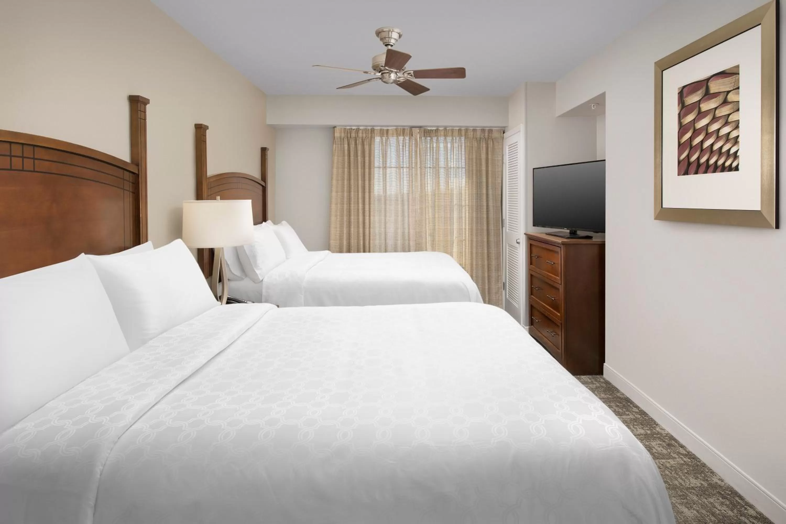 Photo of the whole room, Bed in Staybridge Suites Columbia by IHG