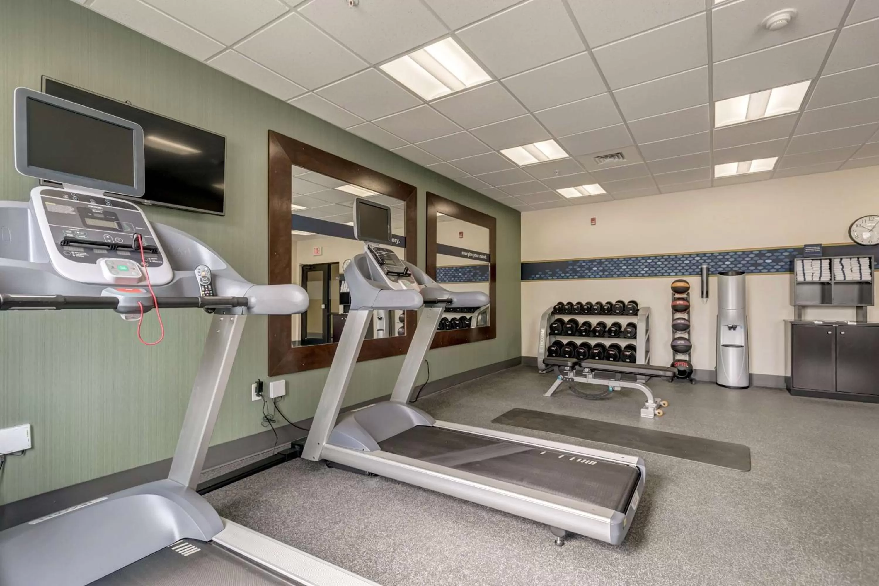 Fitness centre/facilities in Hampton Inn Poplar Bluff