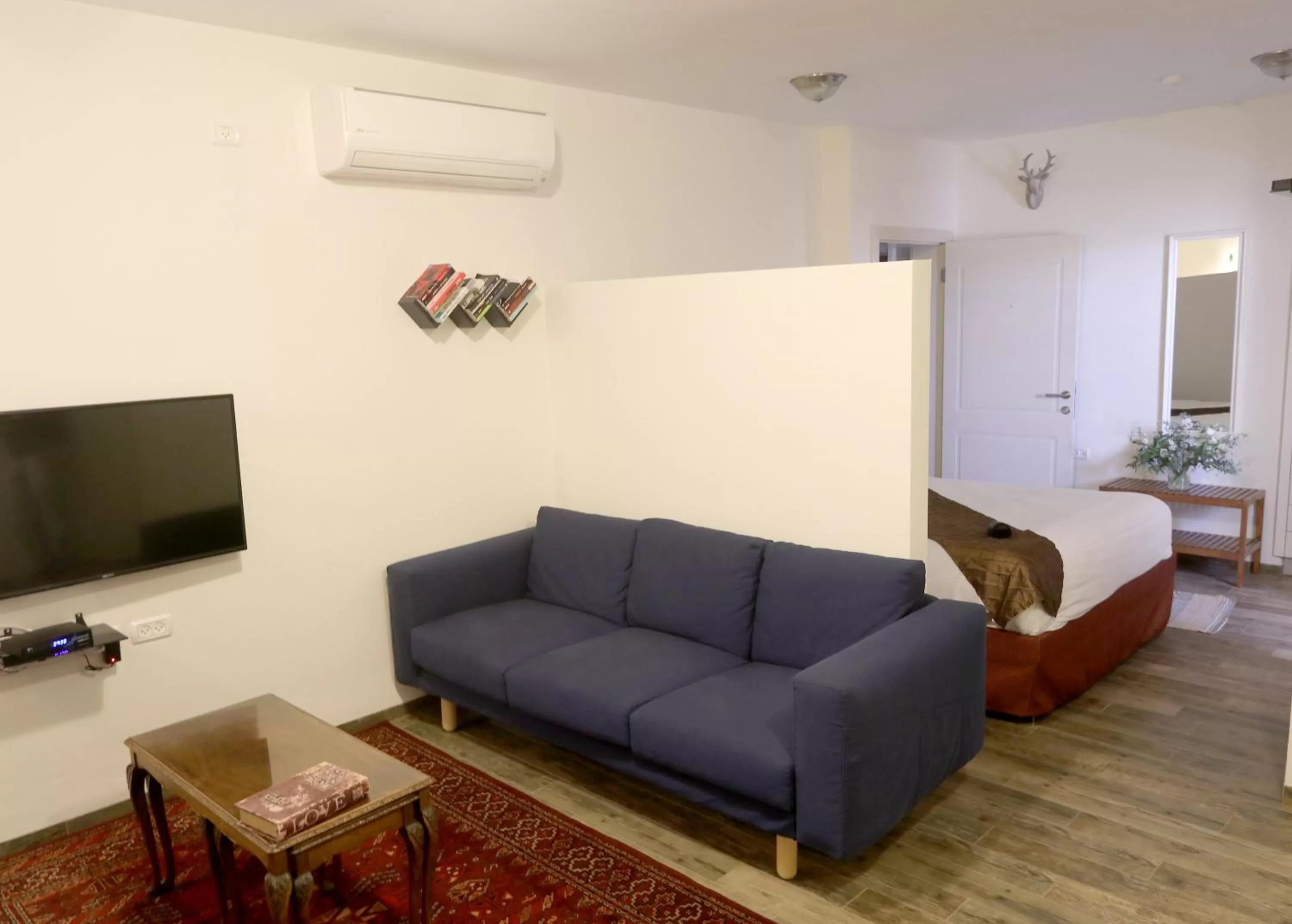 Seating Area in HaBaronit