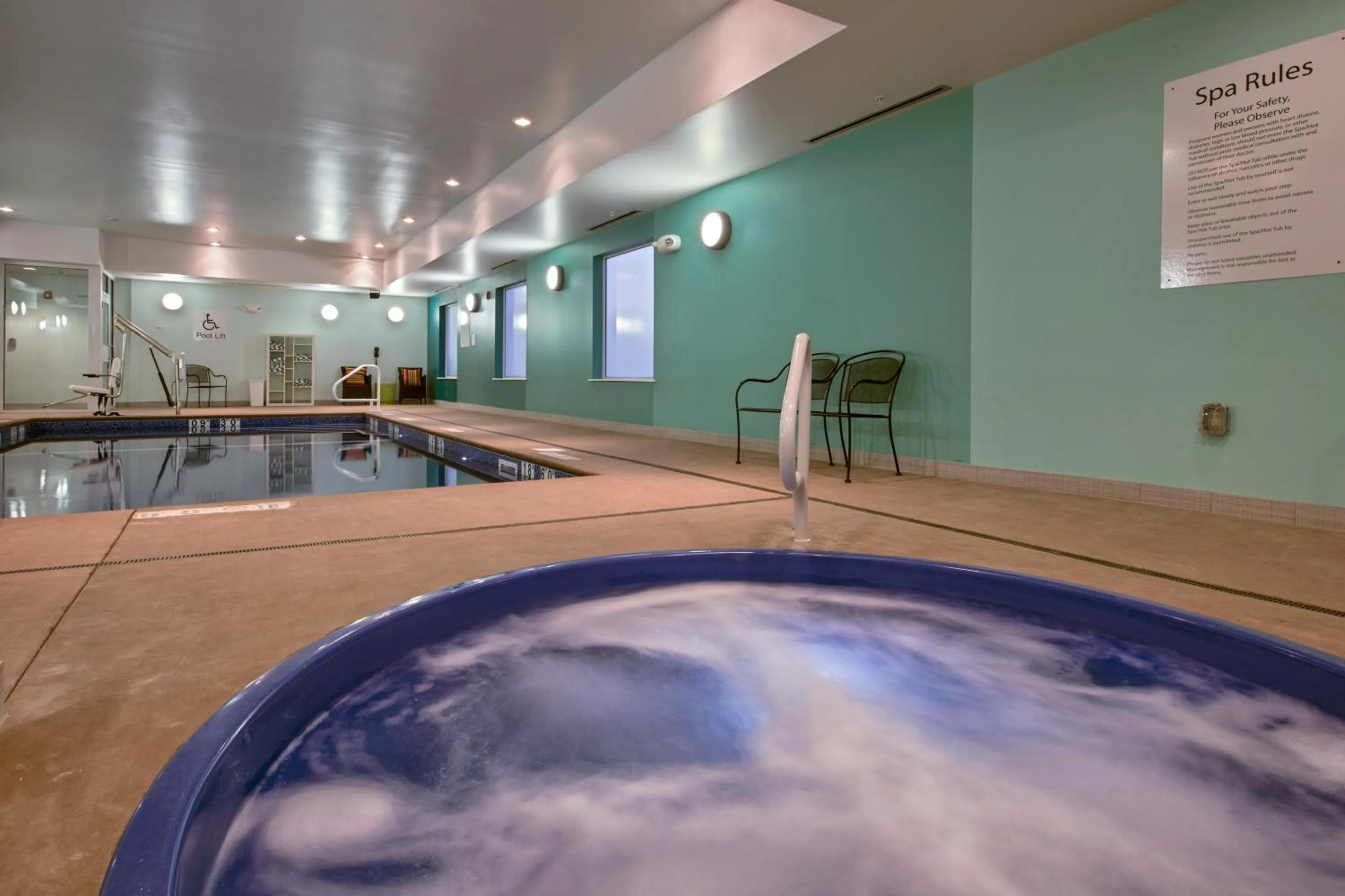 Swimming pool in Holiday Inn Express & Suites Carlisle - Harrisburg Area by IHG