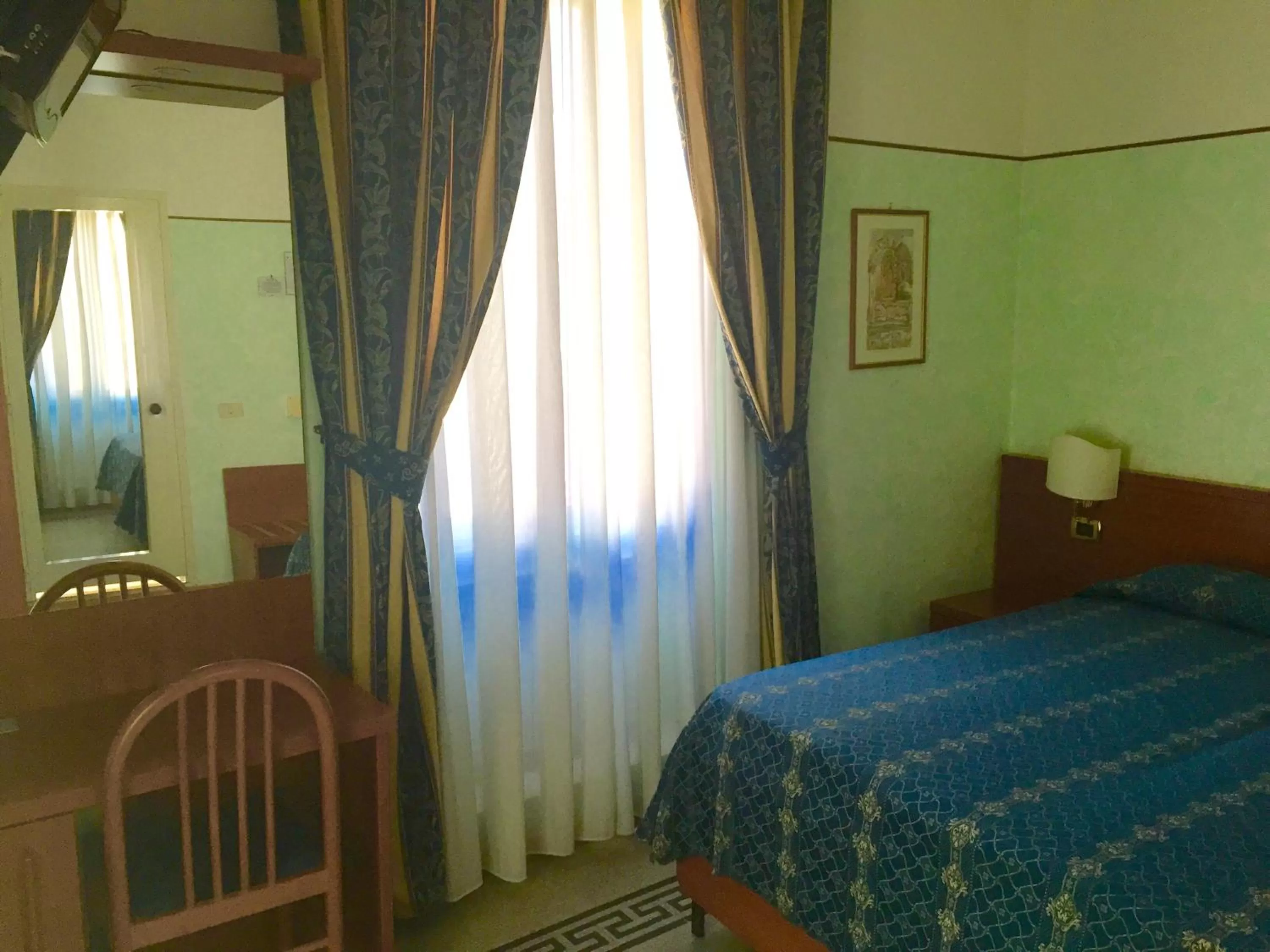 Photo of the whole room, Bed in Hotel Miramare