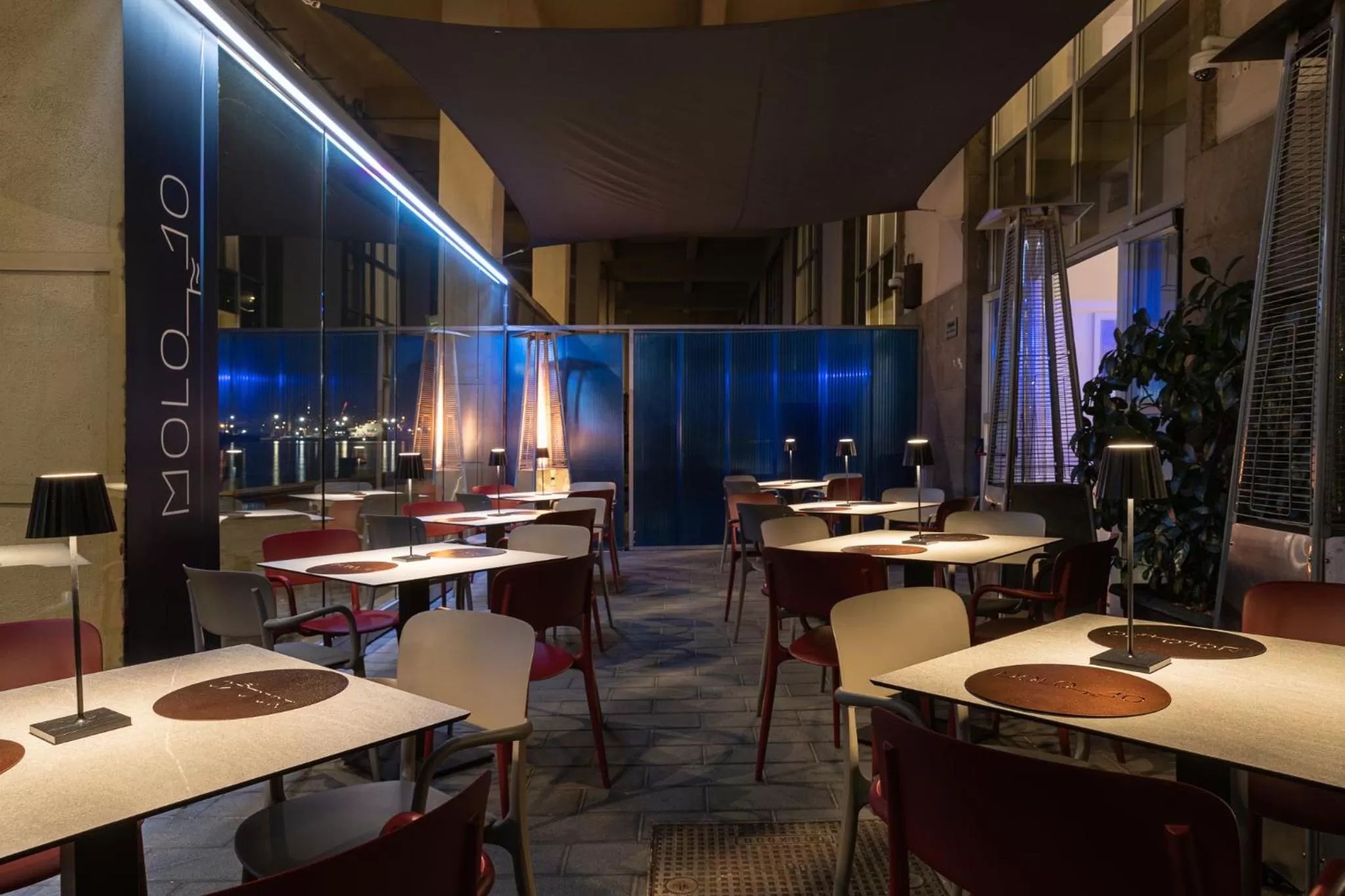 Patio in Smart Hotel Napoli