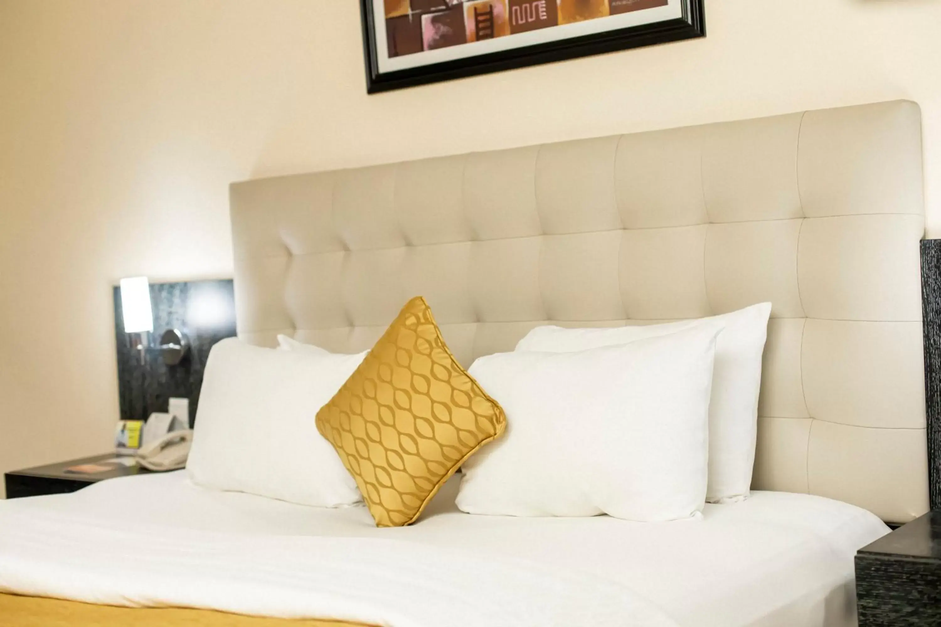 King Room Suite - single occupancy in Best Western Premier Accra Airport Hotel King Room Suite - single occupancy in Best Western Premier Accra Airport Hotel