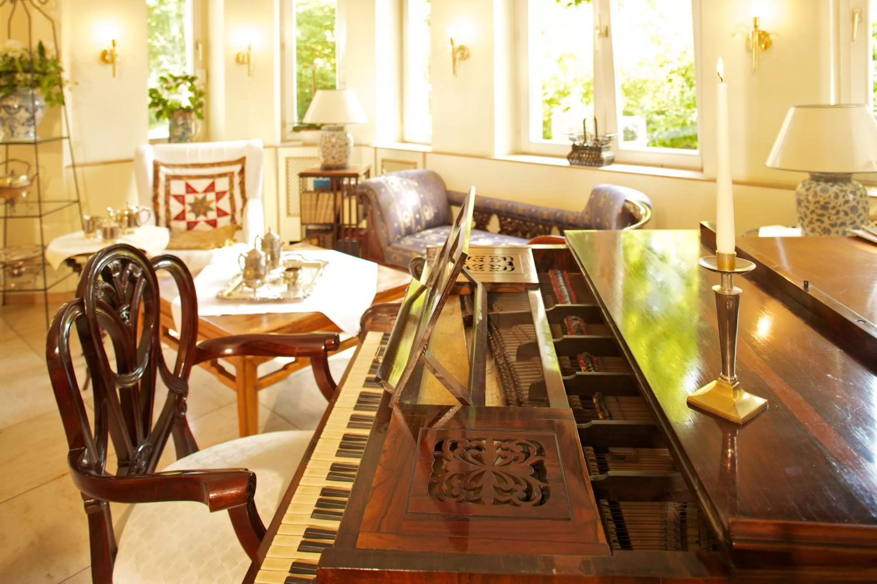 Lobby or reception in Hotel Villa Meererbusch