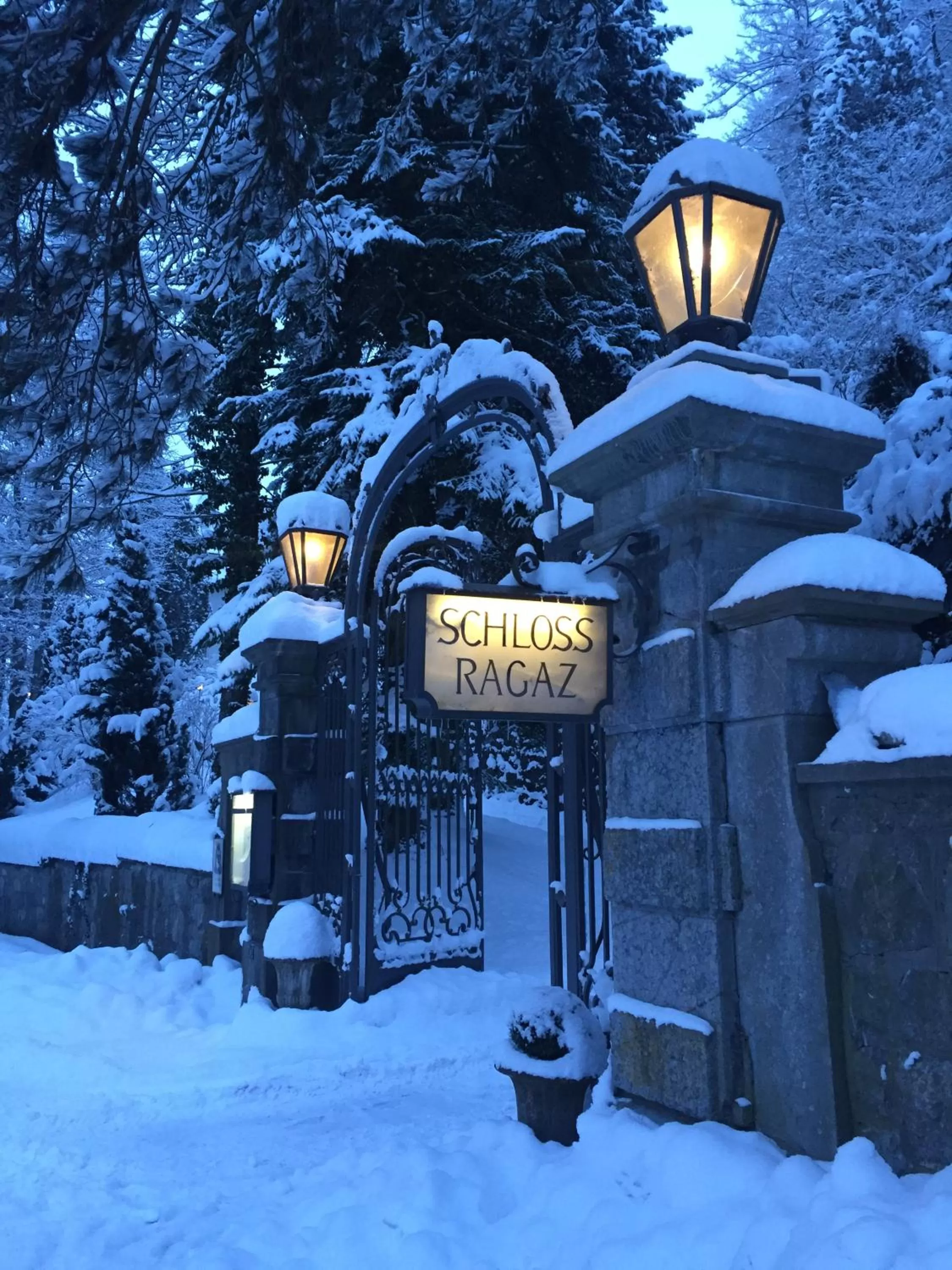 Facade/entrance in Hotel Schloss Ragaz