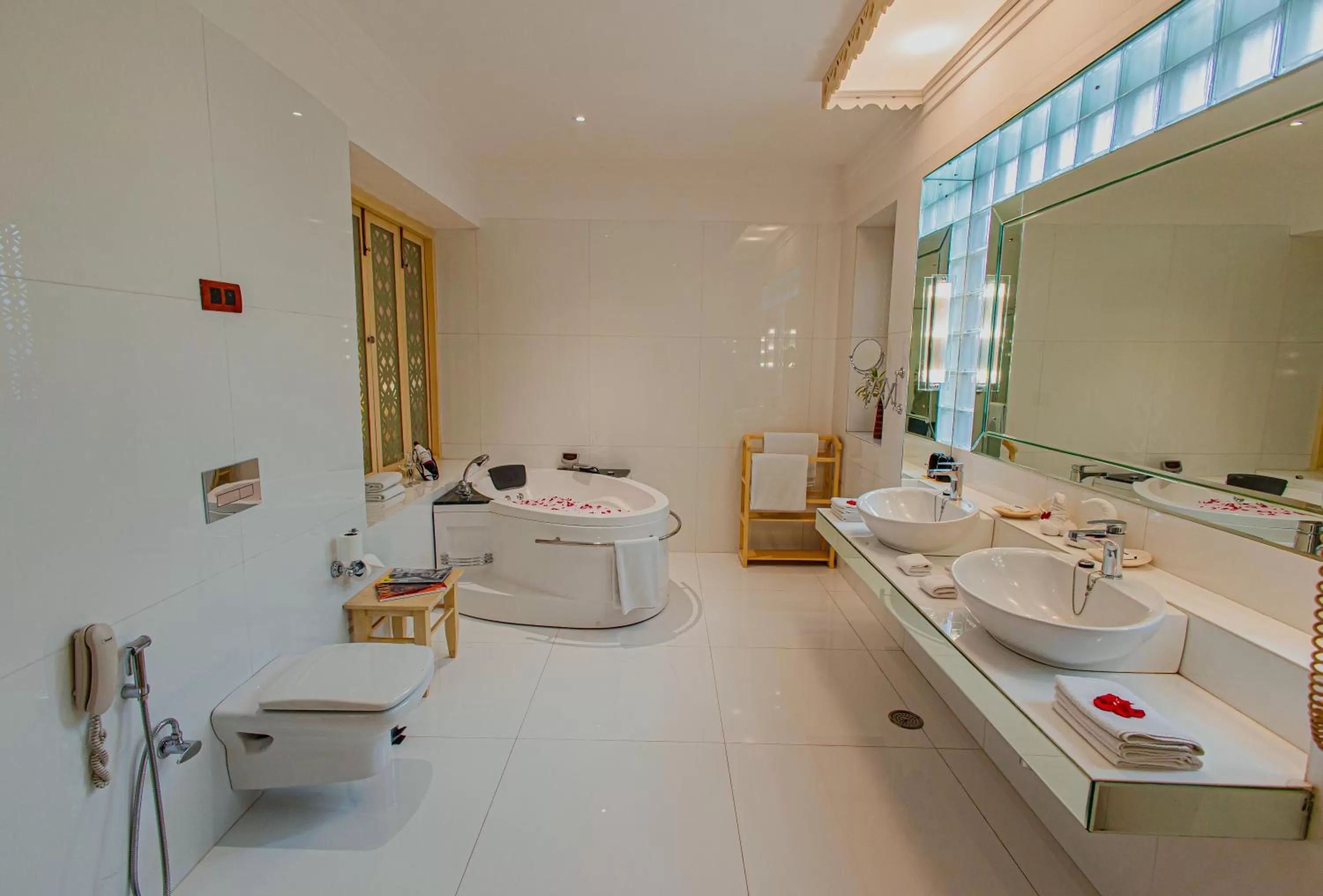 Bathroom in Ajit Bhawan - A Palace Resort