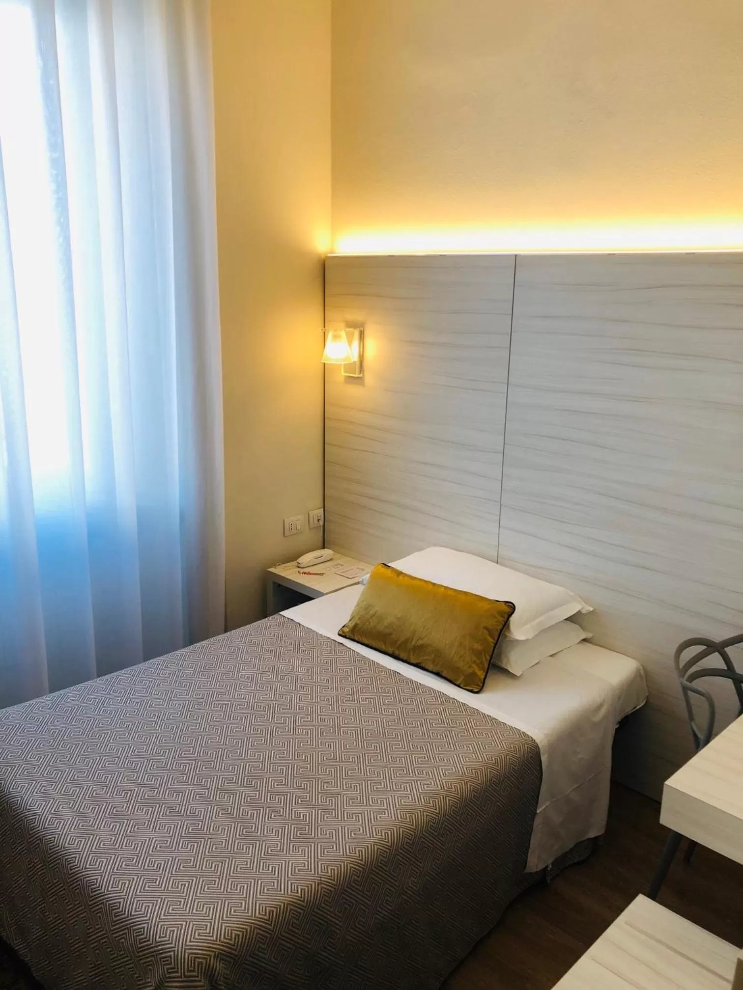 Bed in Hotel La Nuova Rotaia