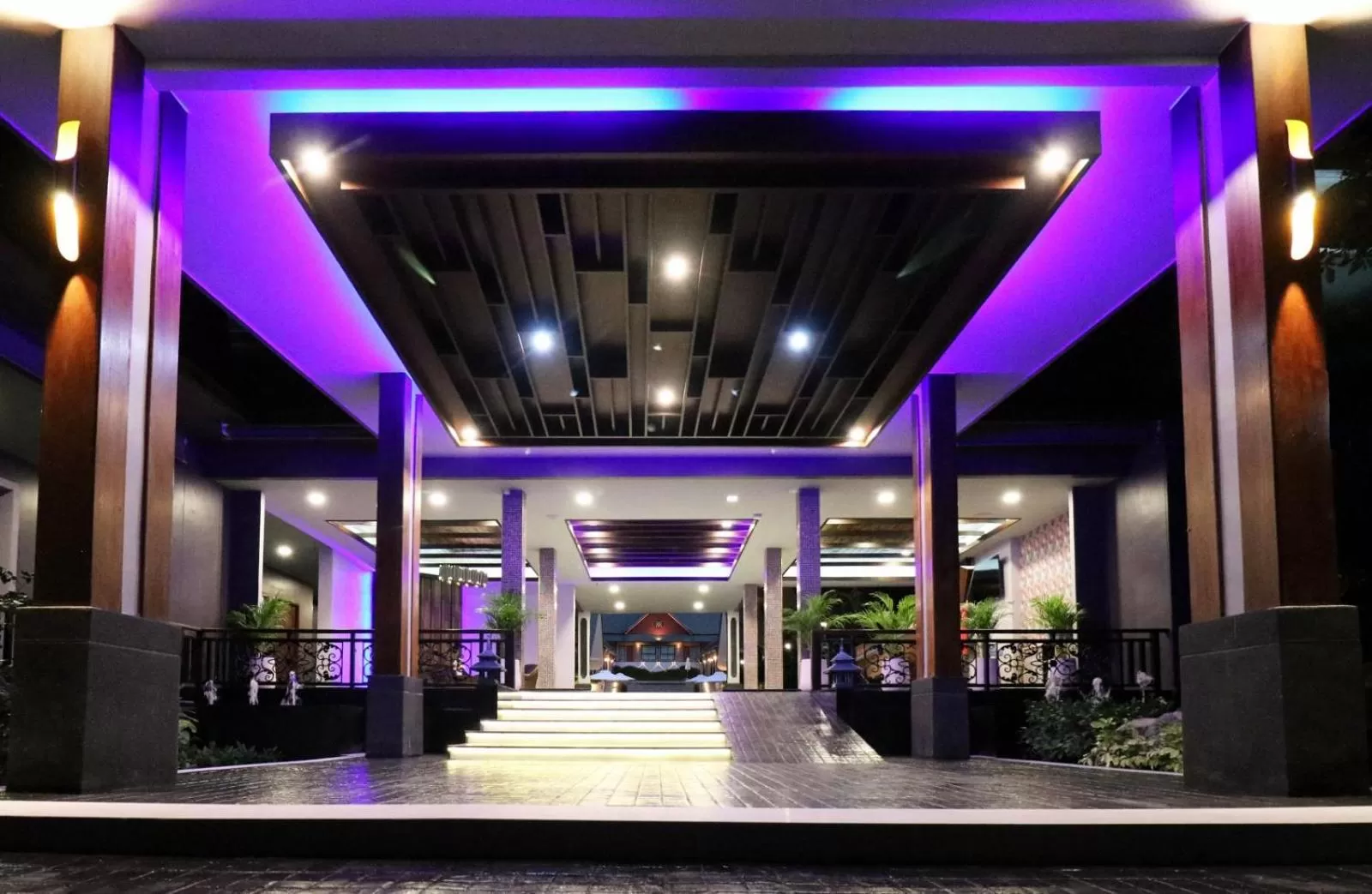 Night in The Scene Cliff View Villas