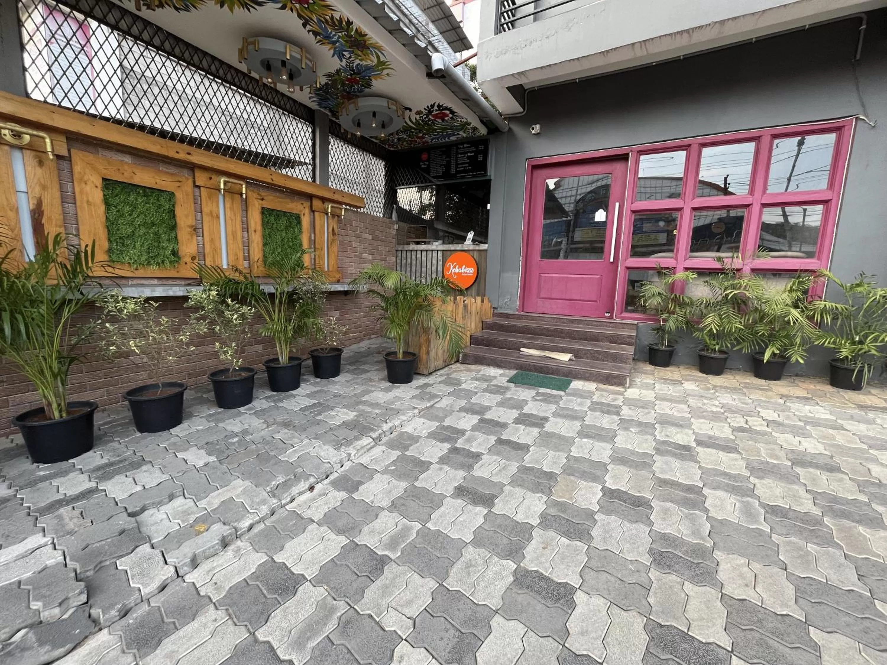 Property building in Hotel Zen Garden