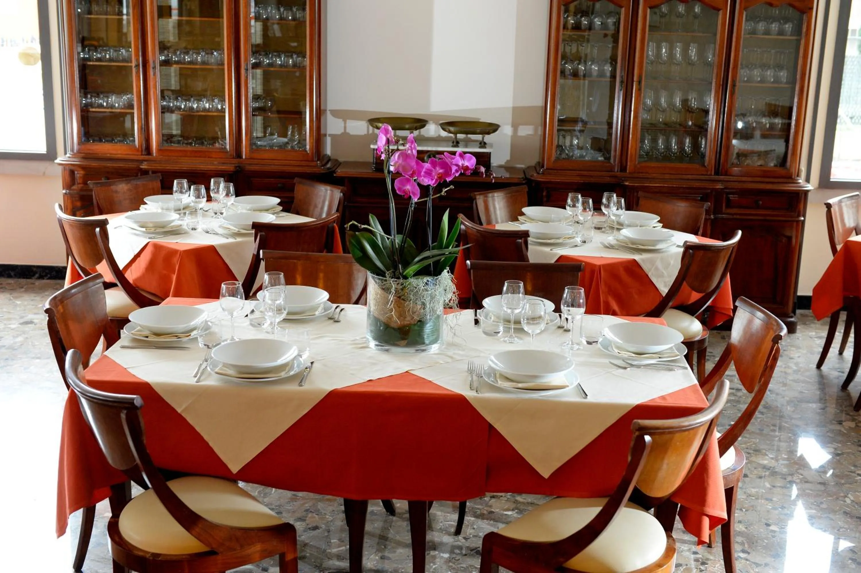 Restaurant/places to eat in Hotel San Benedetto