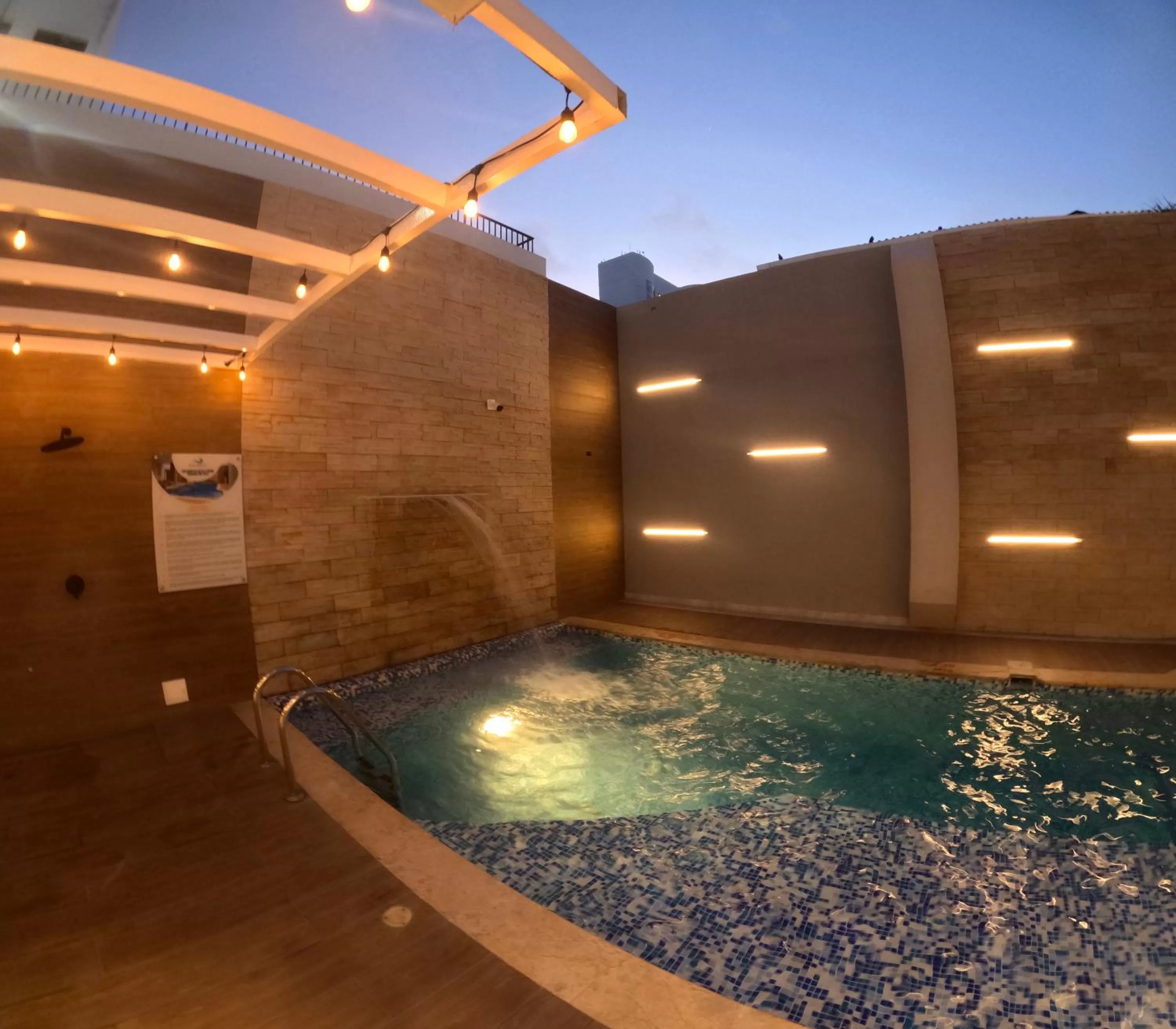 Swimming pool in Hotel Barlovento