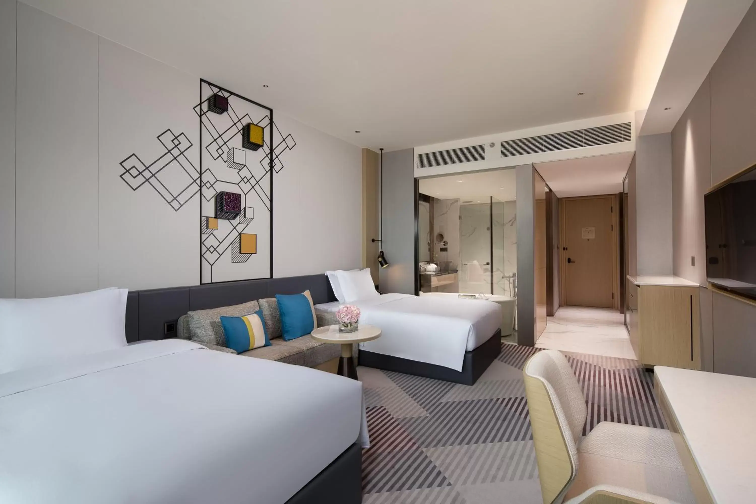 Standard Double Room with Two Double Beds in Crowne Plaza Foshan Nanhai-an IHG Hotel-Free Shuttle Bus to Canton Fair Standard Double Room with Two Double Beds in Crowne Plaza Foshan Nanhai-an IHG Hotel-Free Shuttle Bus to Canton Fair