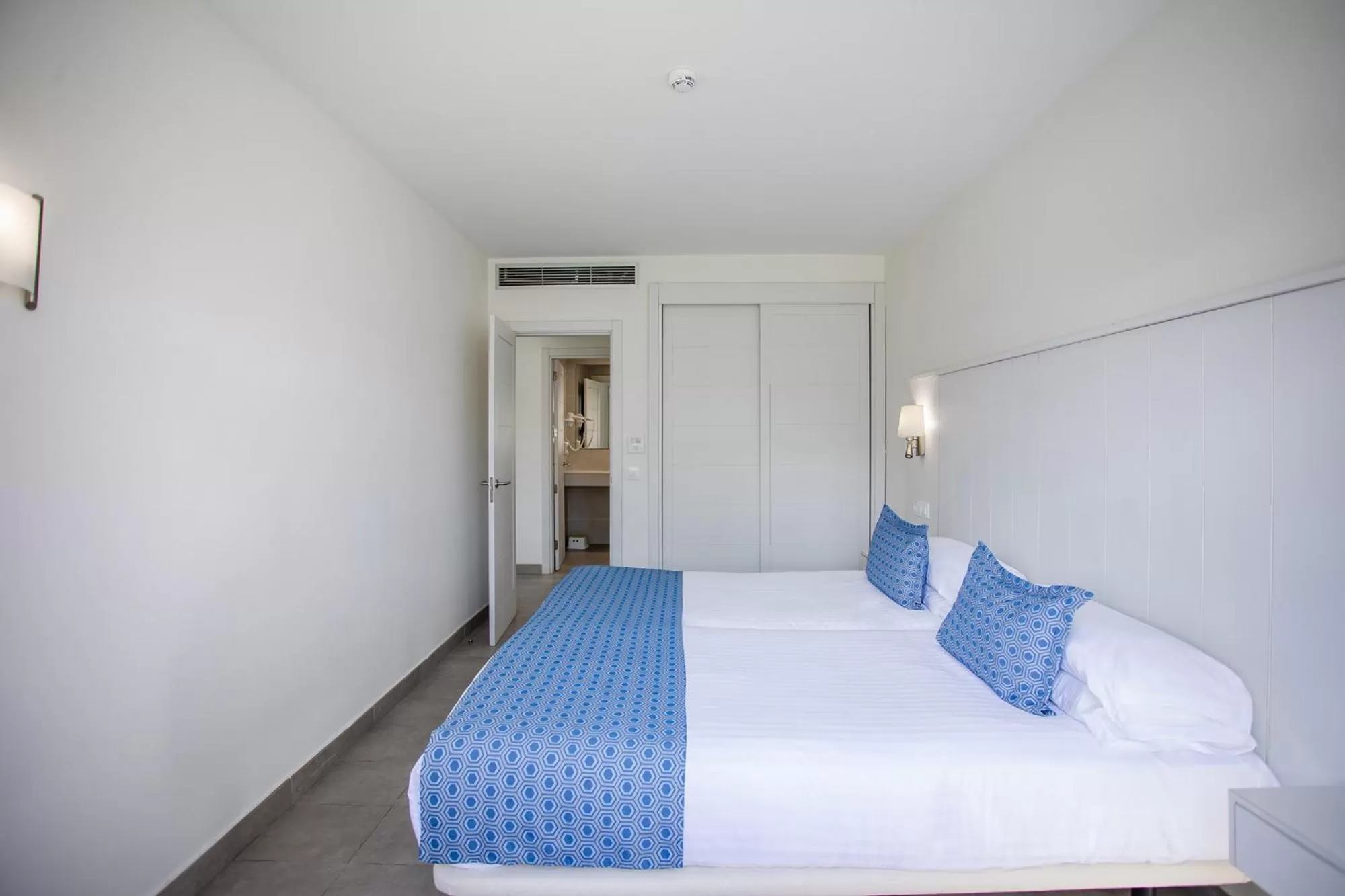 Premium 1 bedroom bungalow with pool access - 2 Adults in Caybeach Princess