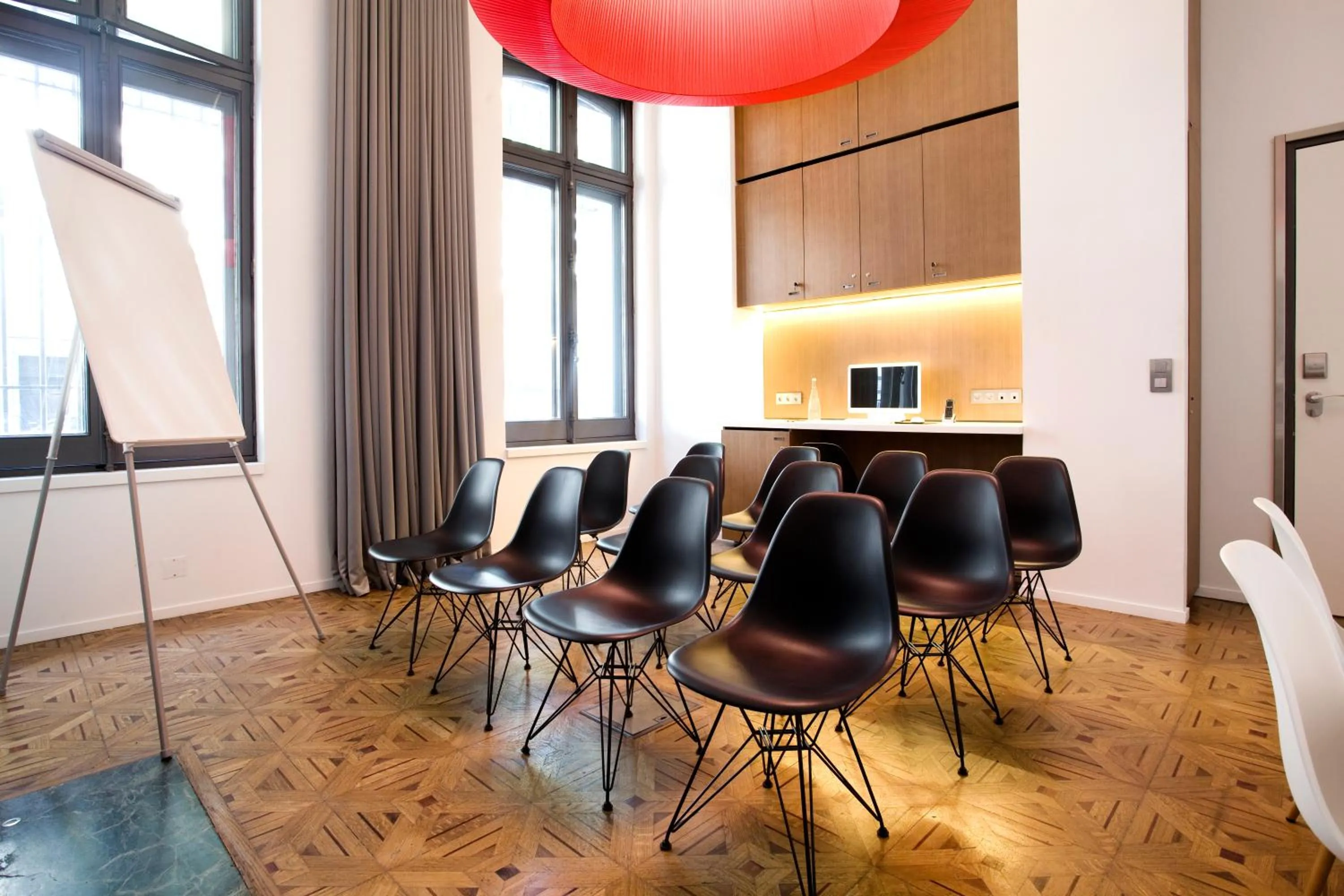 Business facilities in Hotel C2