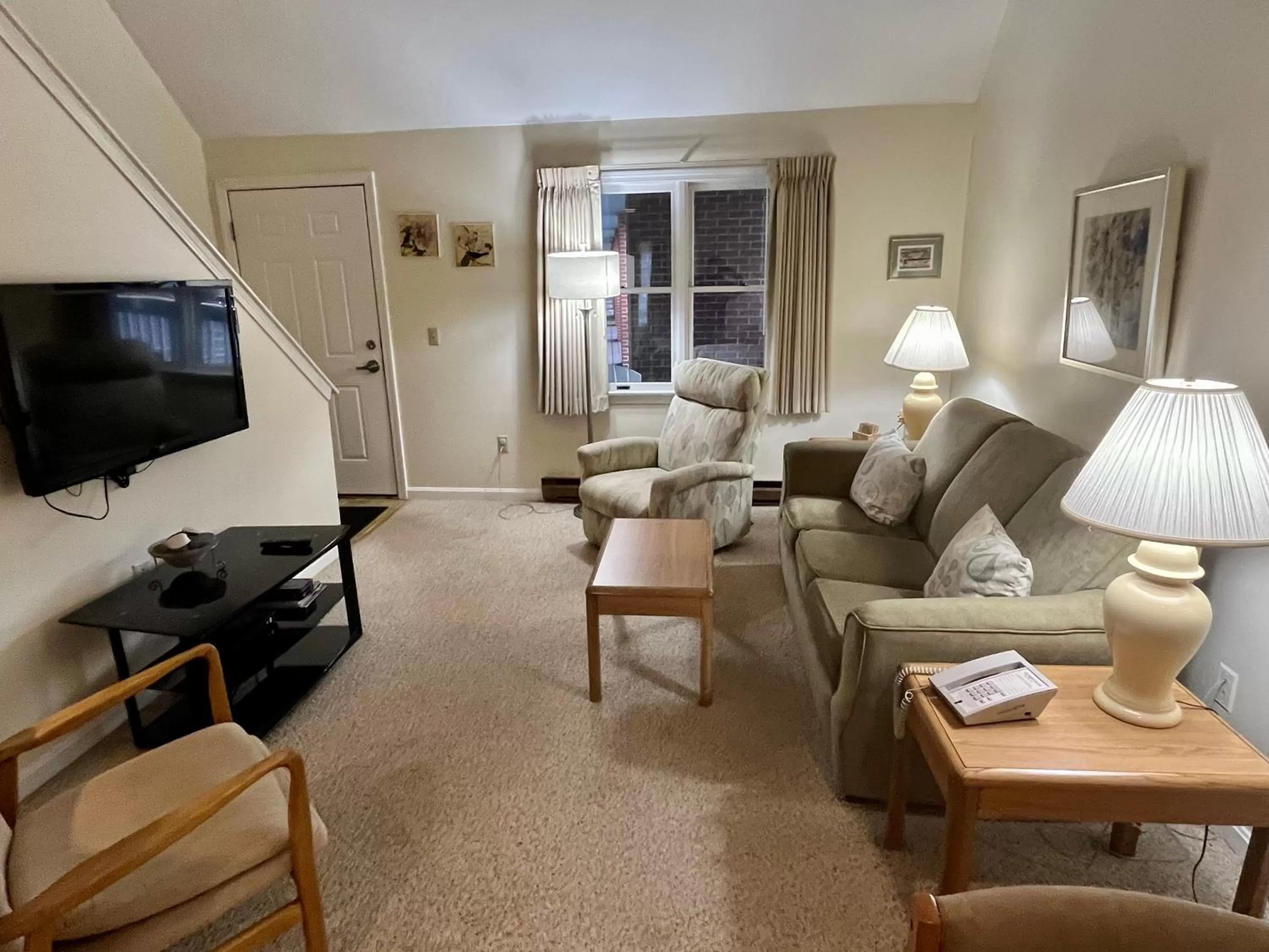 Elmwood Resort Hotel