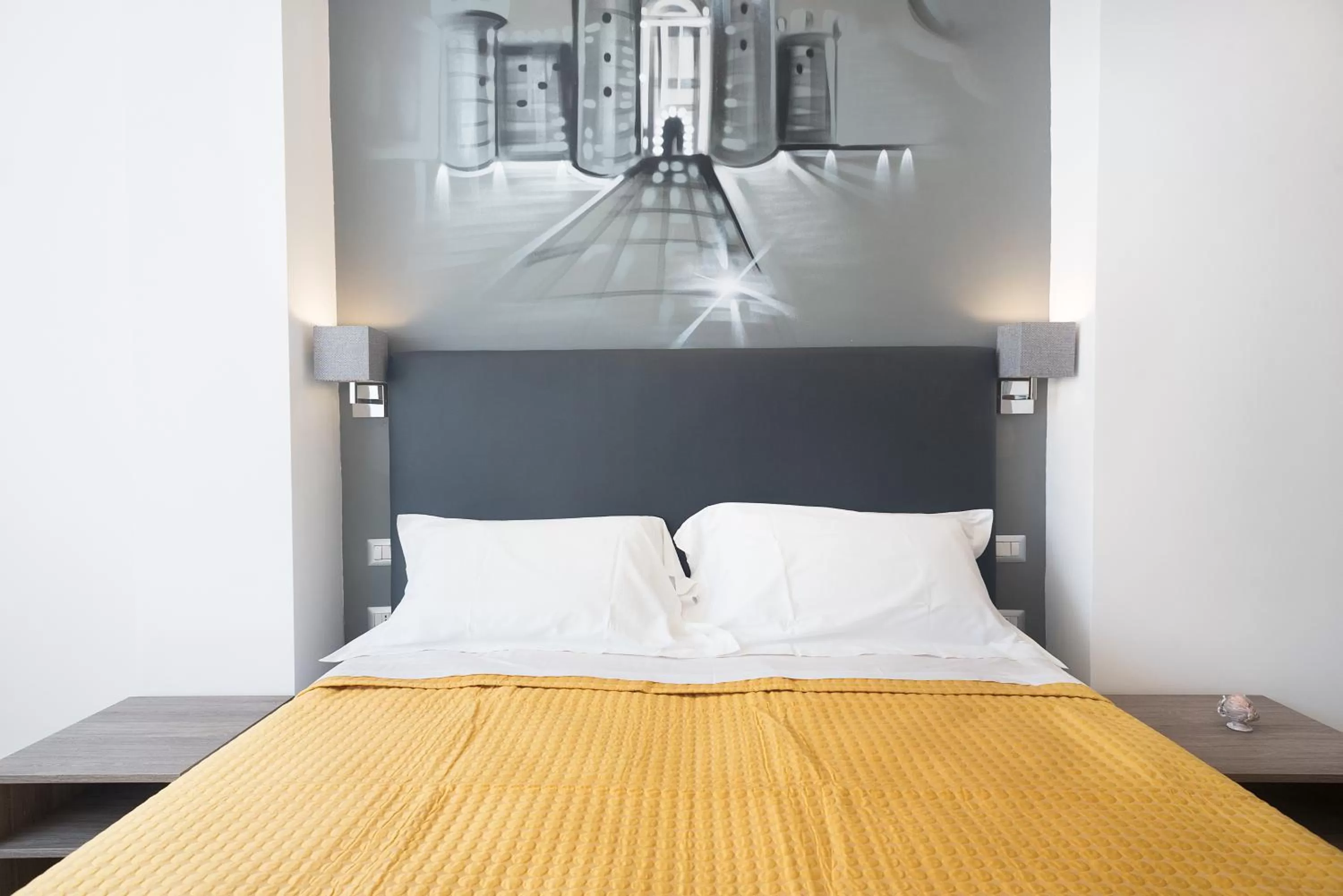 Photo of the whole room, Bed in B&B Toledo one