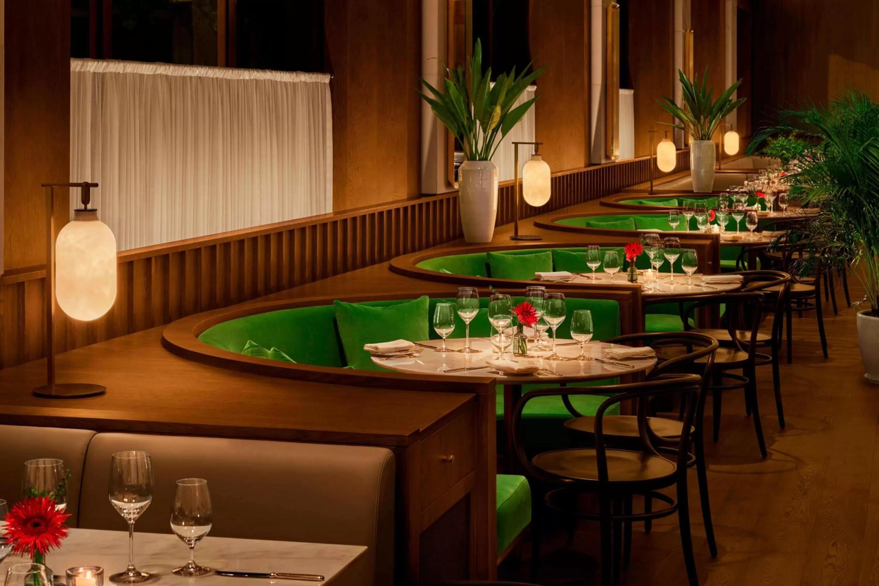 Restaurant/places to eat in The Shanghai EDITION